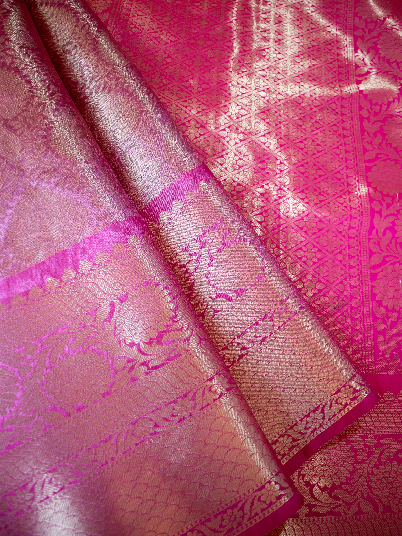 Banarasi Kora Muslin Saree With Zari Weaving & Border- Pink
