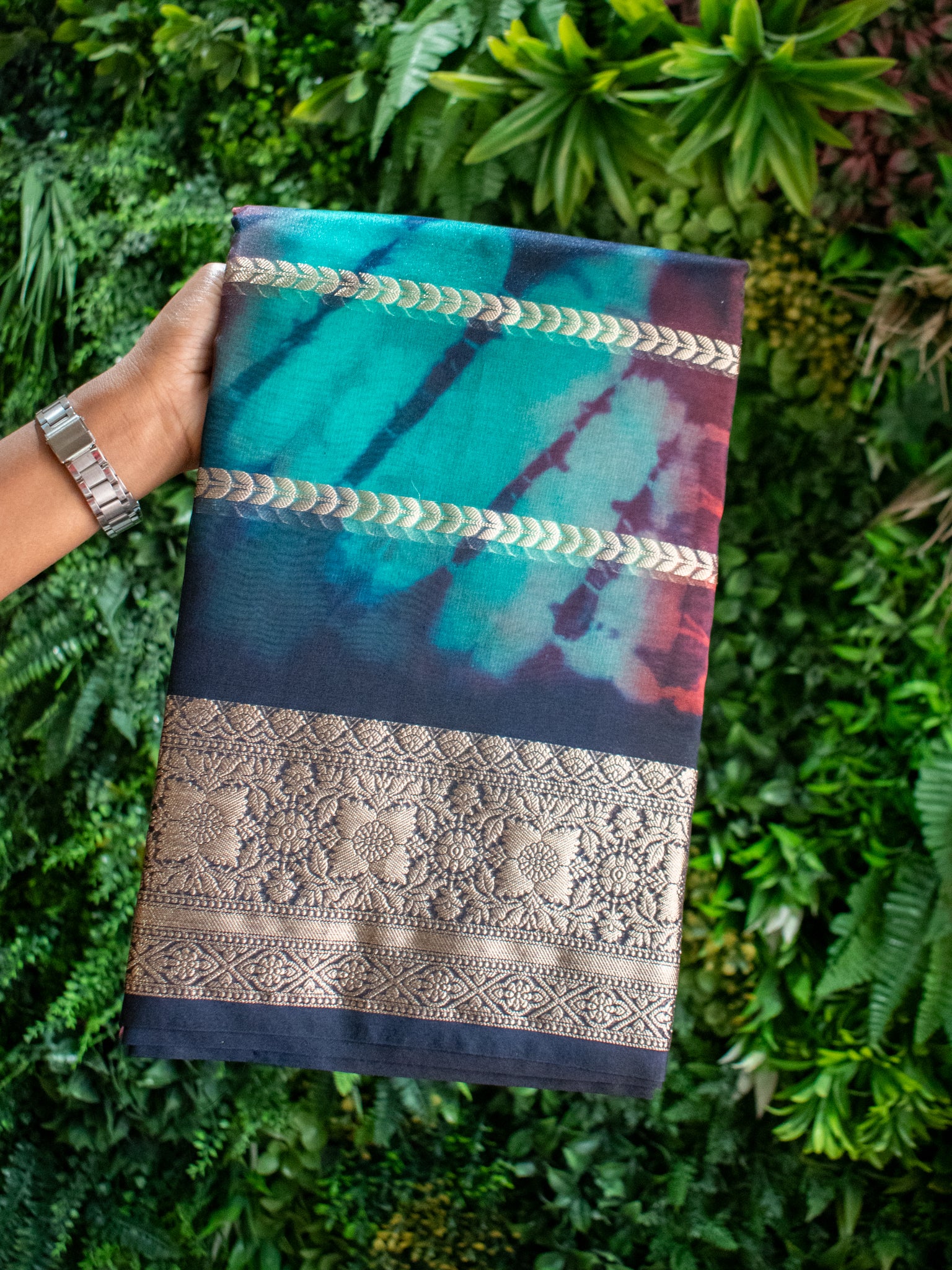 Banarasi Shibori Dyed Organza Saree With Zari Weaving