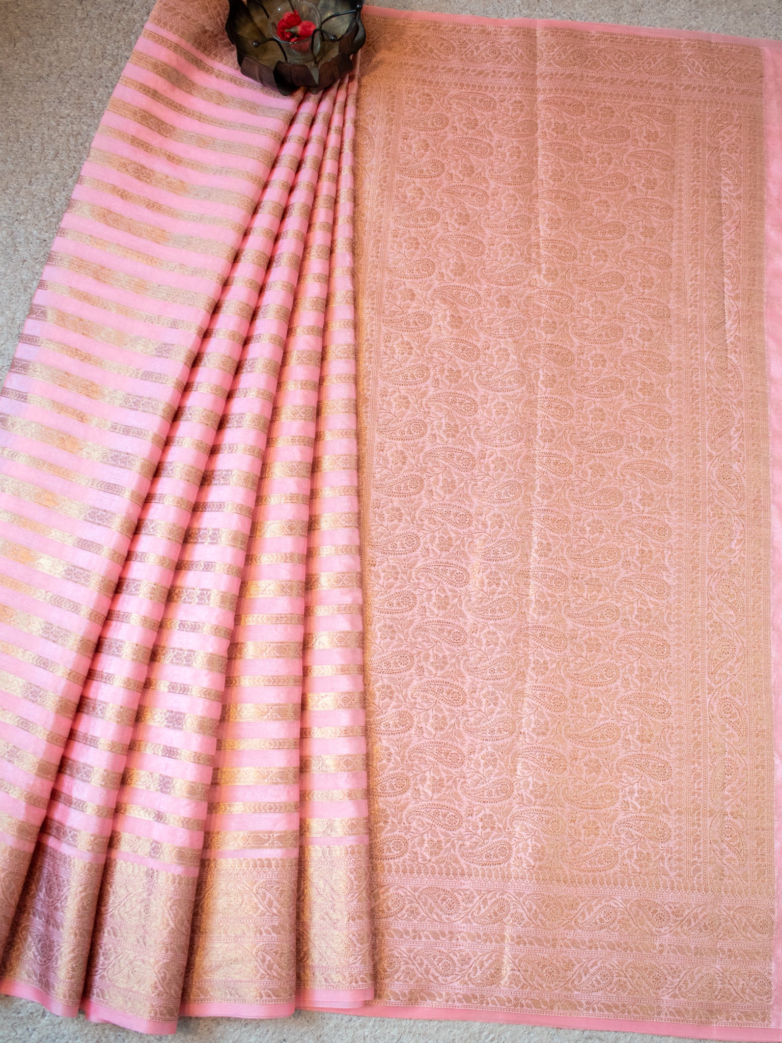 Banarasi Semi Cotton Saree Antique Weaving & Border- Pink