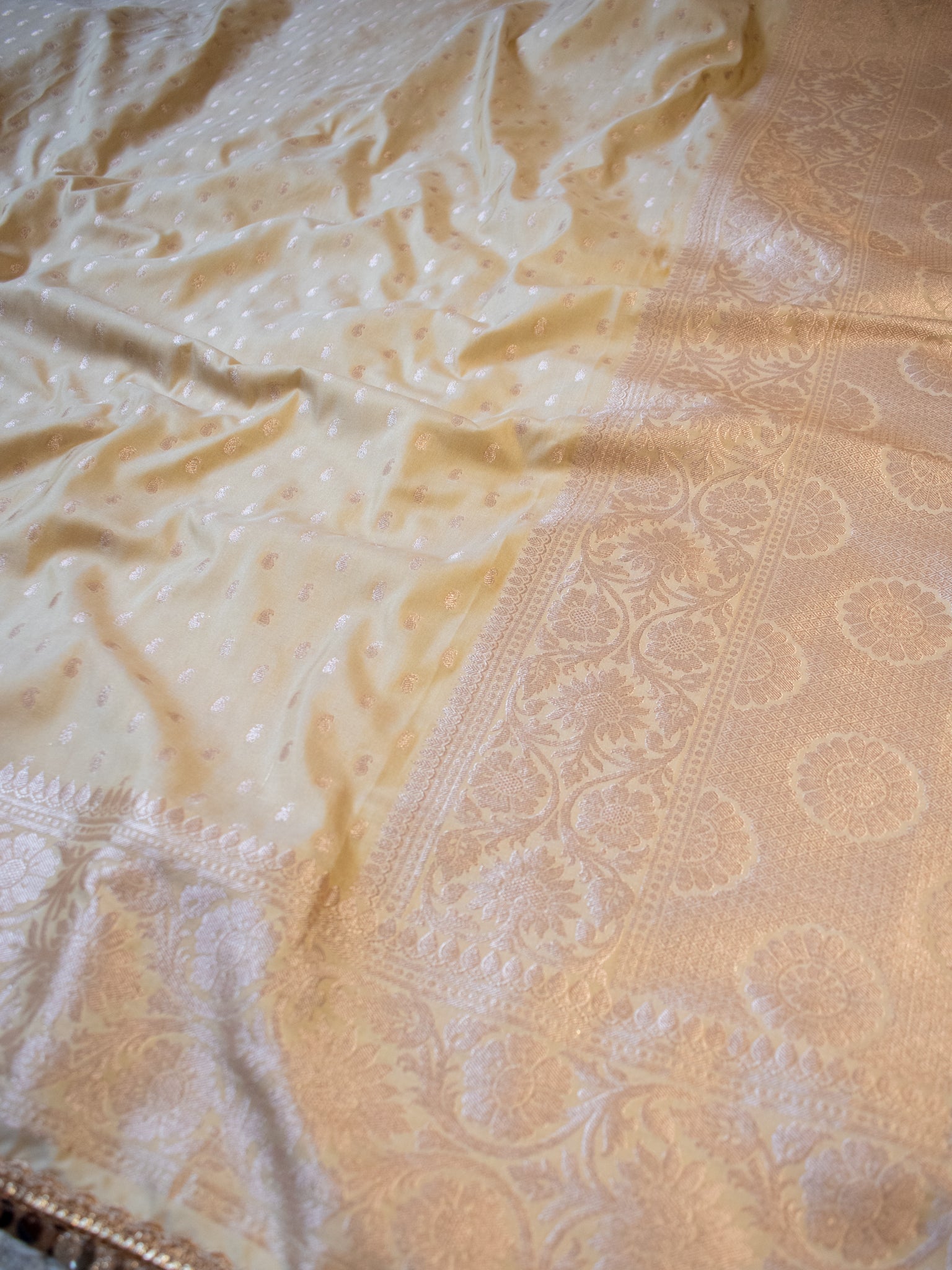 Banarasi Silk Saree With Buti Weaving & Lace Border- Beige