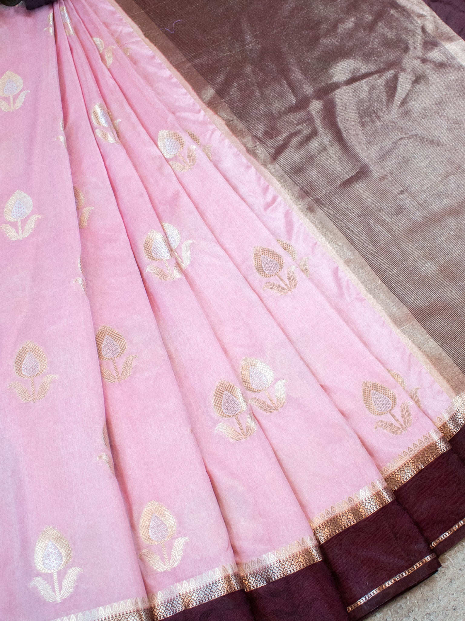 Banarasi Semi Silk Saree With Floral Zari Weaving & Contrast Border - Baby Pink