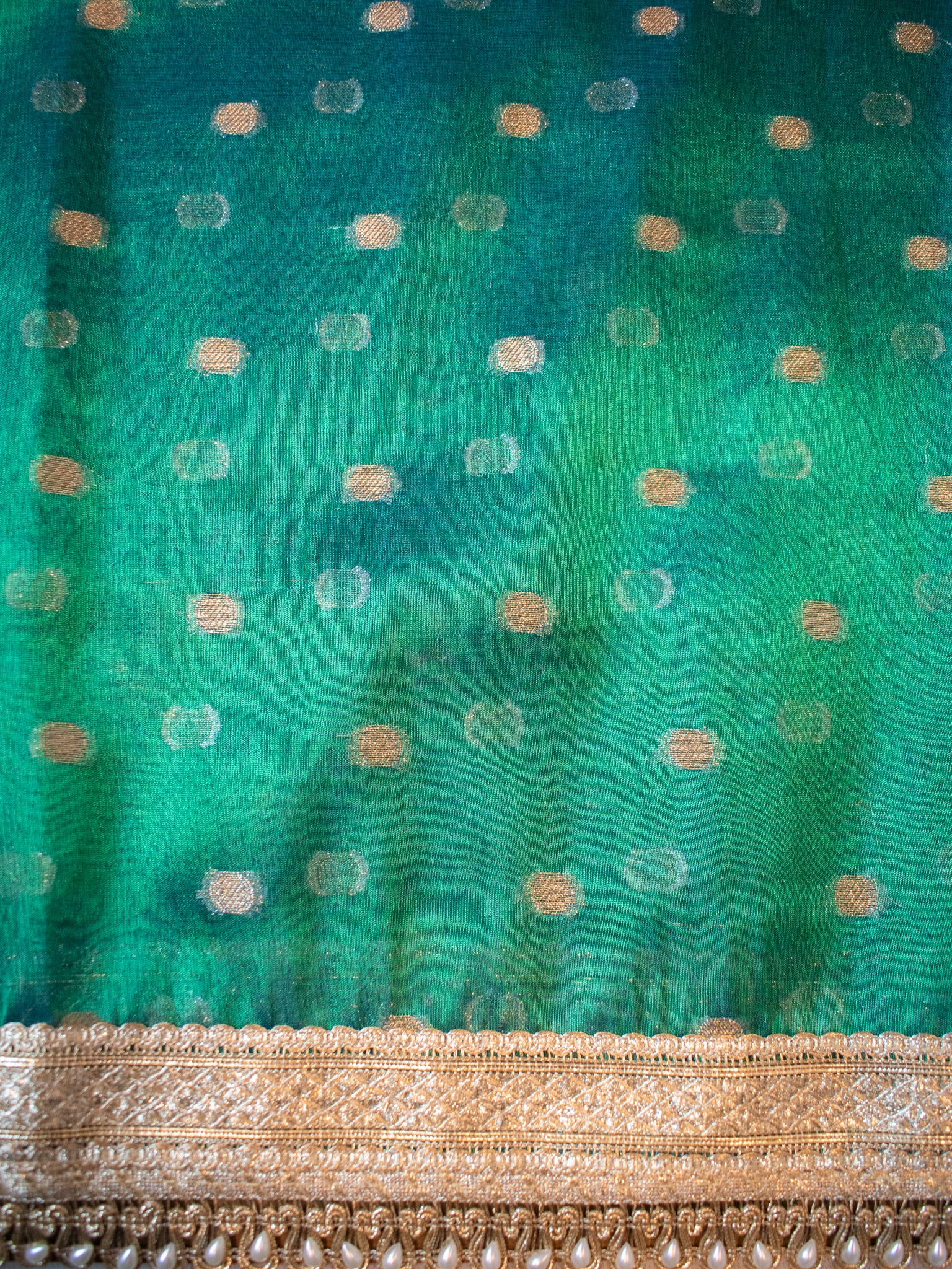 Banarasi Tissue Saree With Zari Weaving & Lace Border - Green