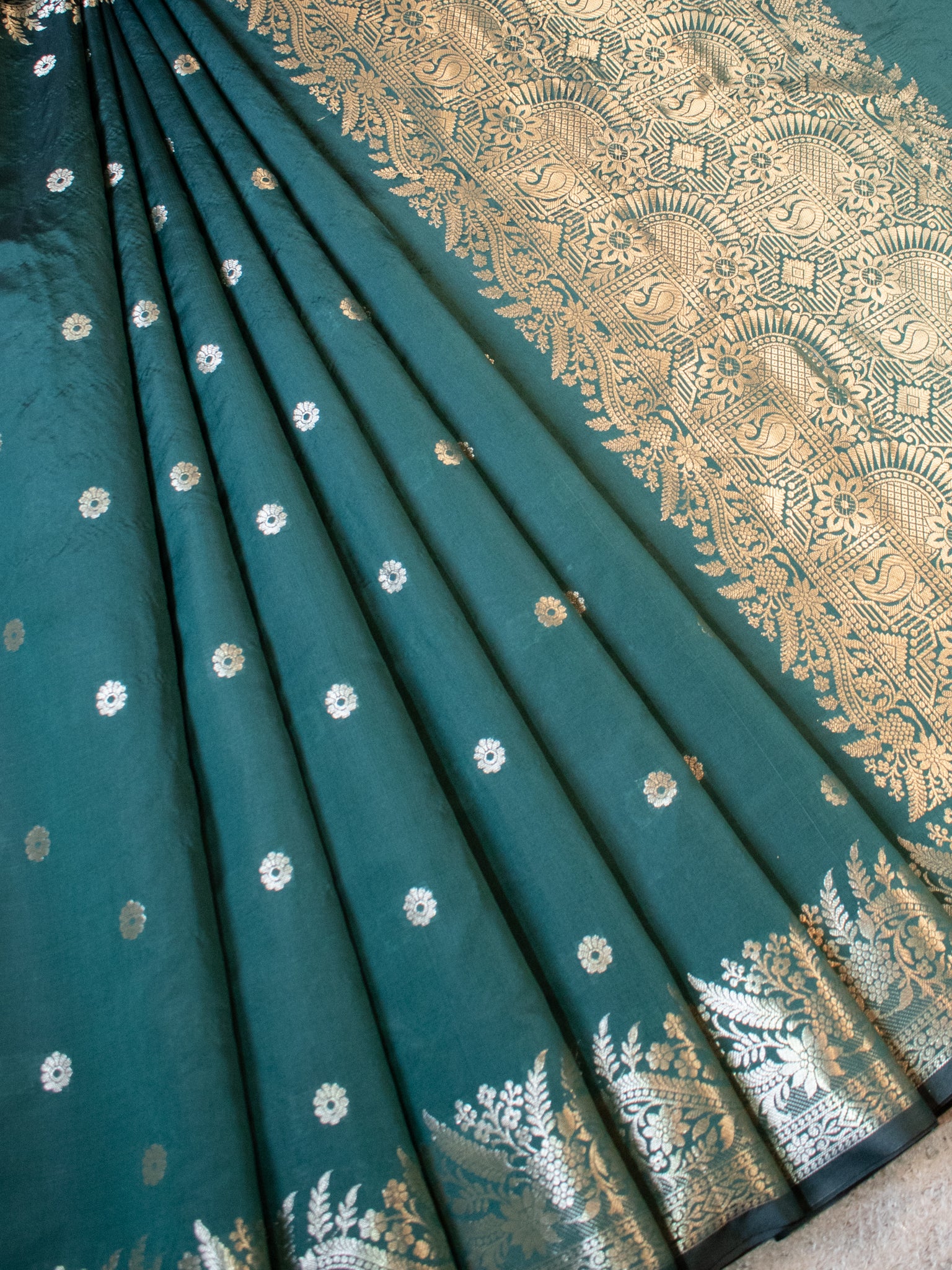 Banarasi Semi Katan Silk Saree With Border- Green