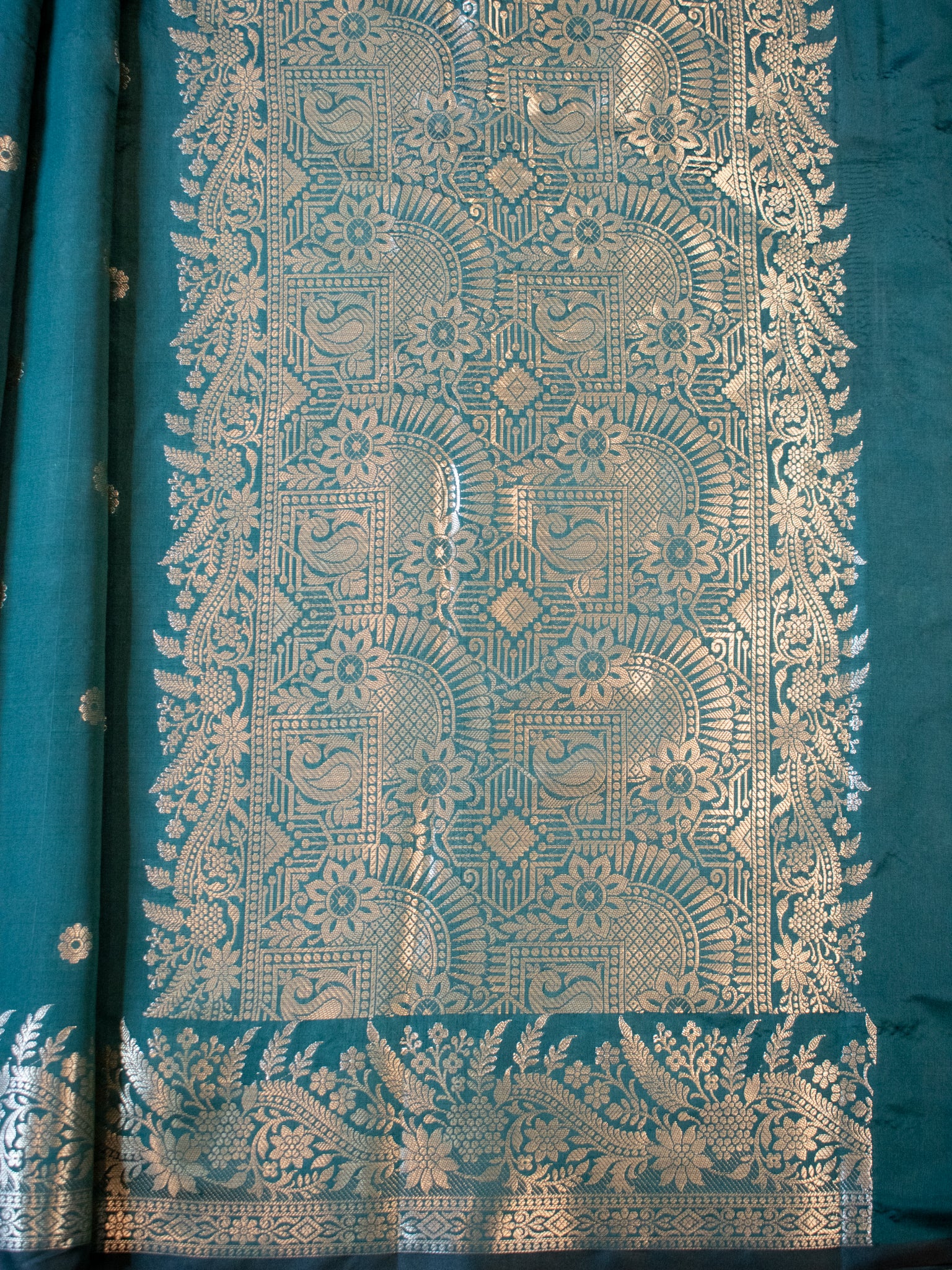 Banarasi Semi Katan Silk Saree With Border- Green