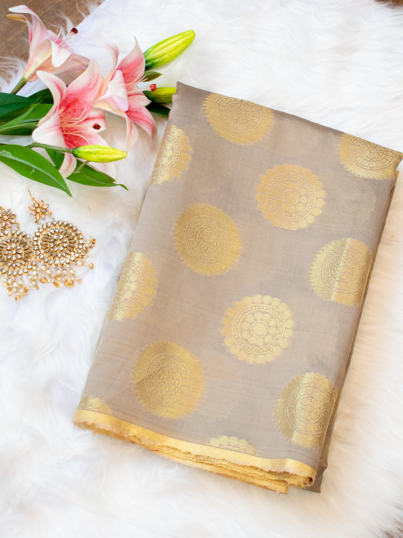 Banarasi Buta Cotton Silk Saree - Grey