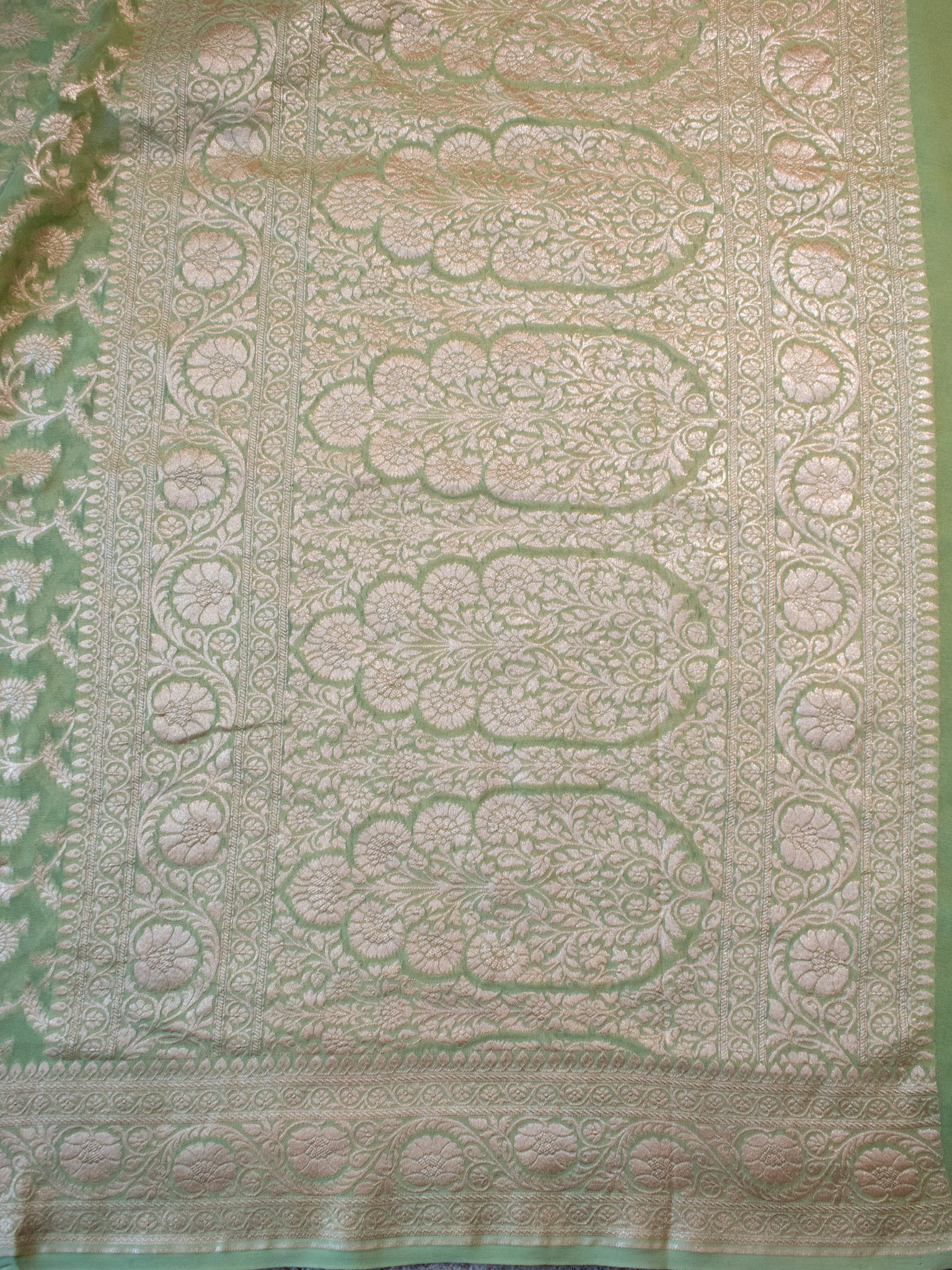 Banarasi Pure Khaddi Georgette Saree With Floral Jaal Zari Weaving- Green