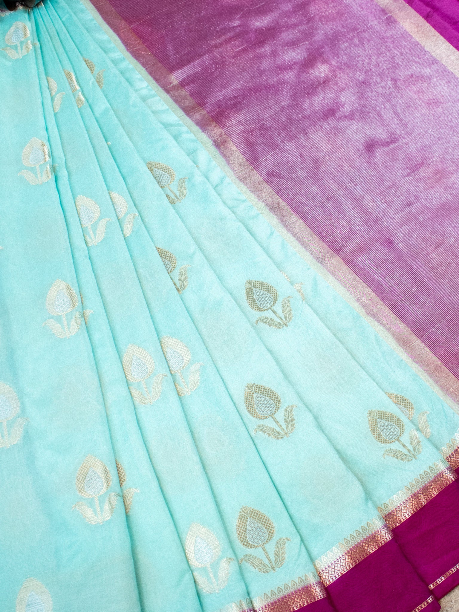 Banarasi Semi Silk Saree With Floral Zari Weaving & Contrast Border - Aqua Blue