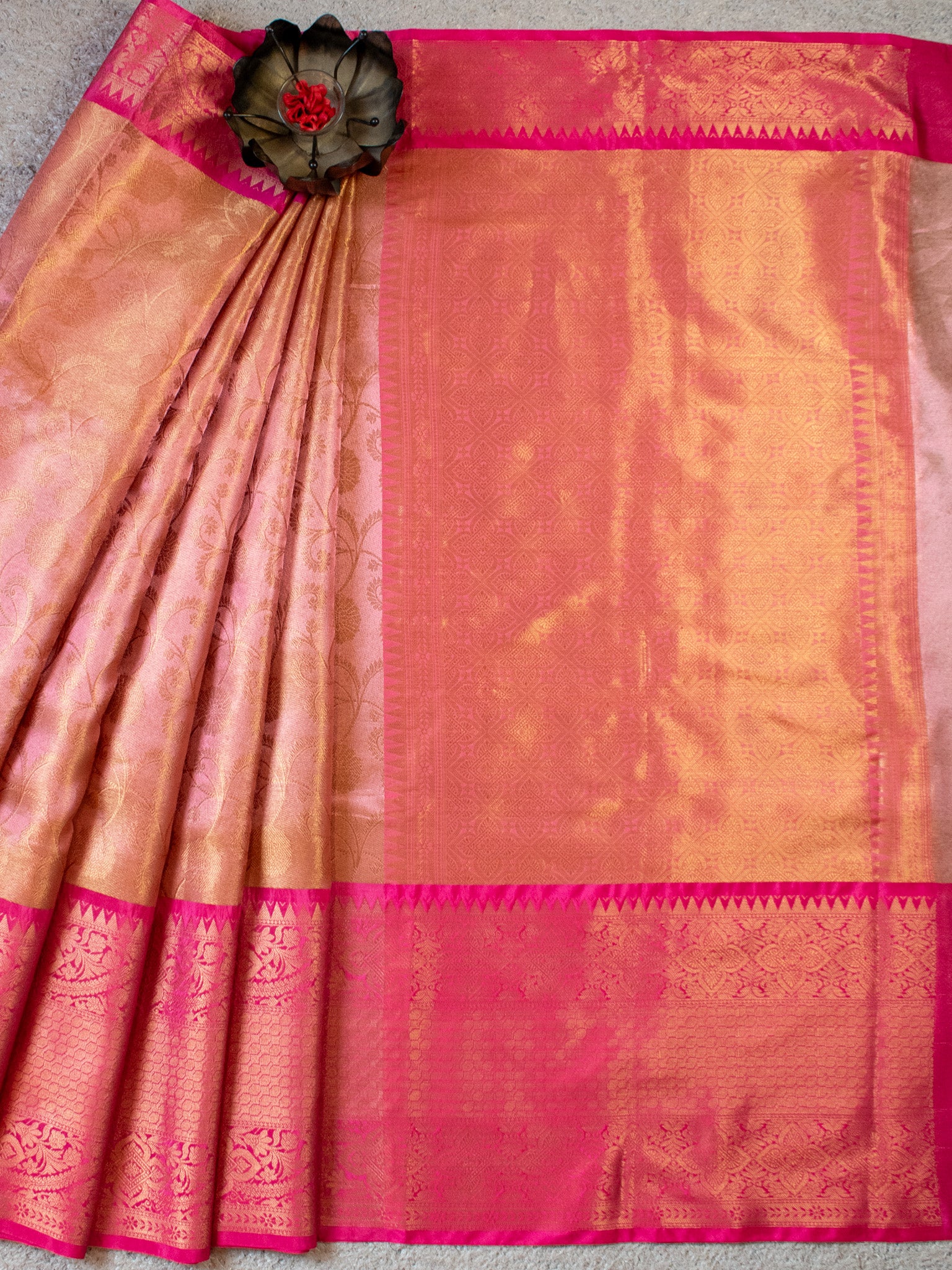 Banarasi Kora Muslin Saree With Copper Zari Weaving & Border-Peach & Gold