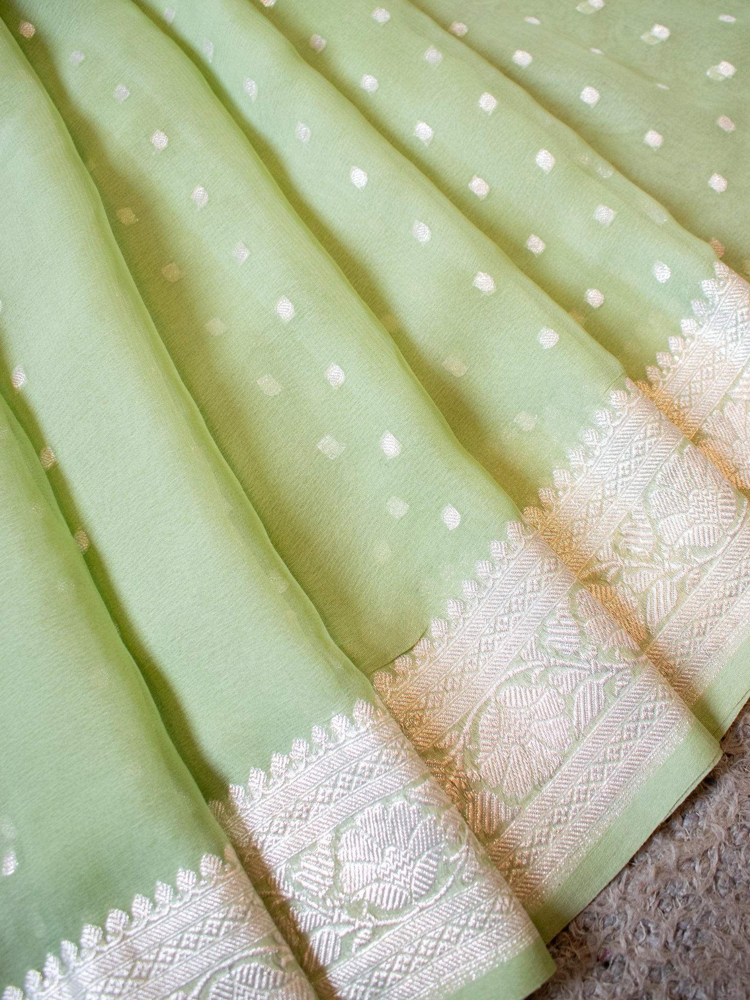 Banarasi Pure Khaddi Georgette Saree With Buti Weaving-Pastel Green
