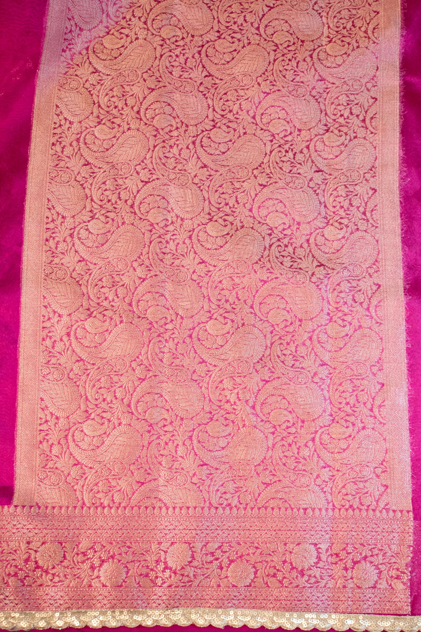Banarasi Tissue Saree With Lace Border - Magenta