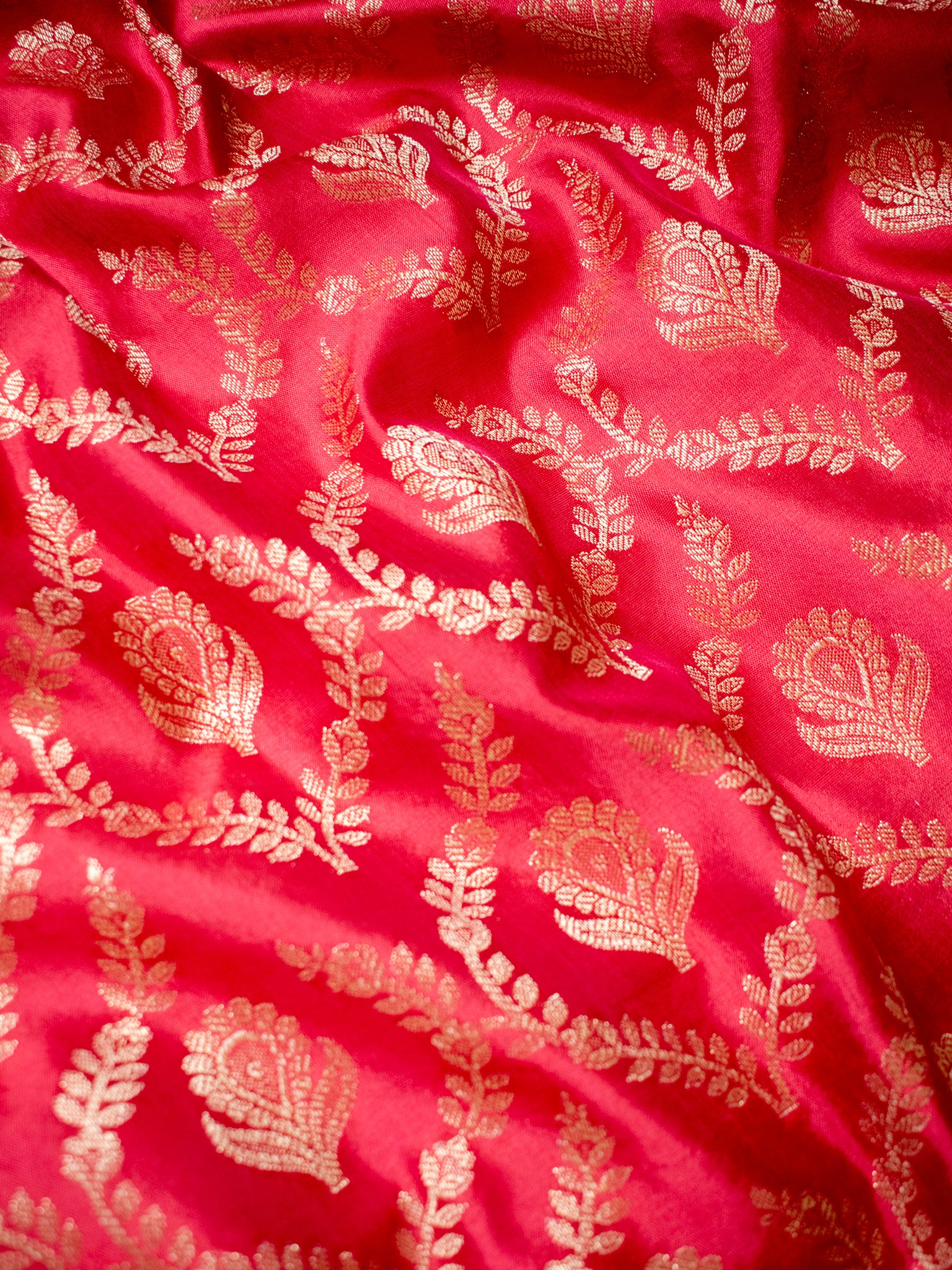 Banarasi Cotton Silk Dupatta With Zari Weaving- Red