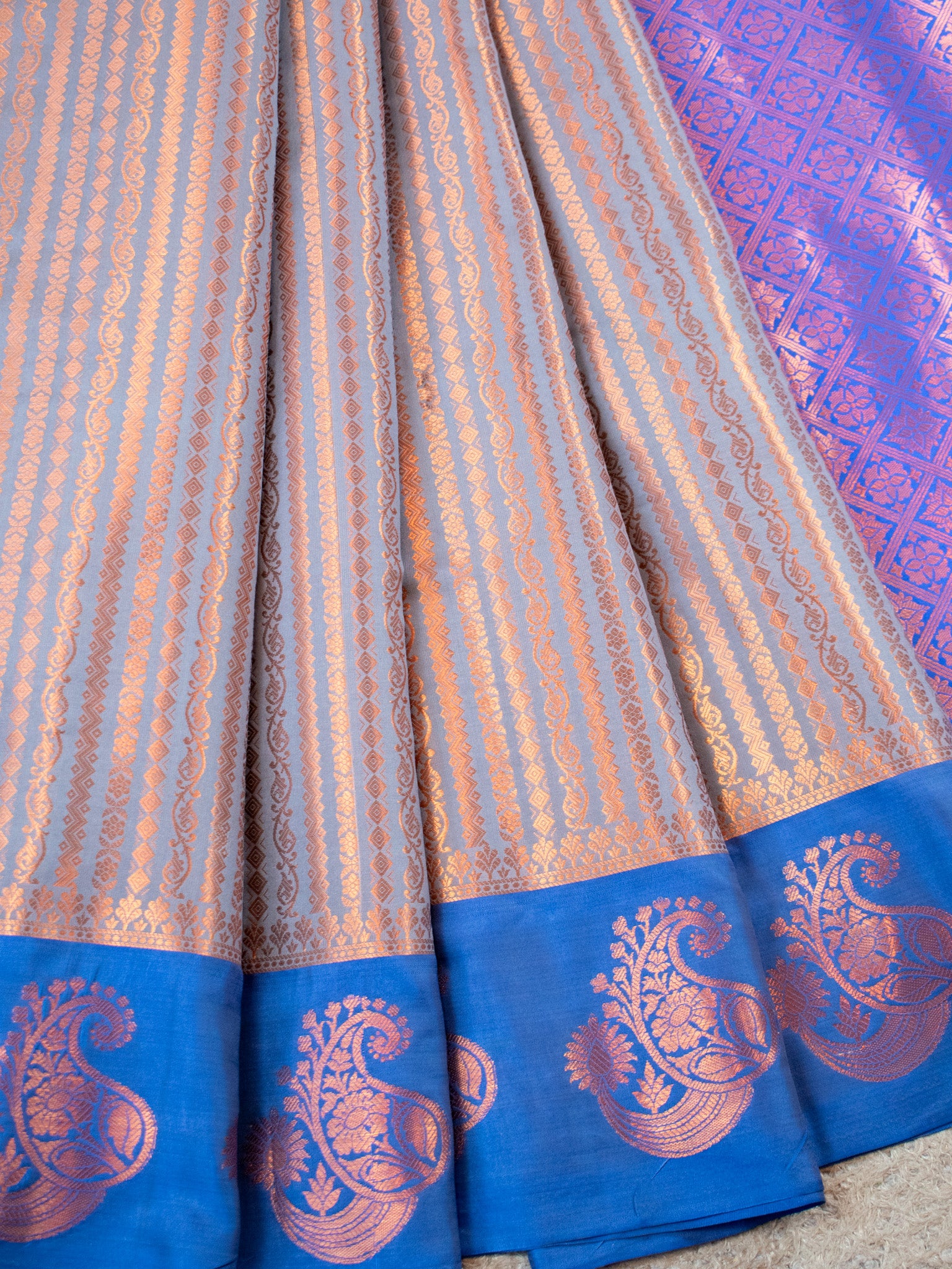 Banarasi Kora Muslin Saree With Zari Weaving & Border- Grey
