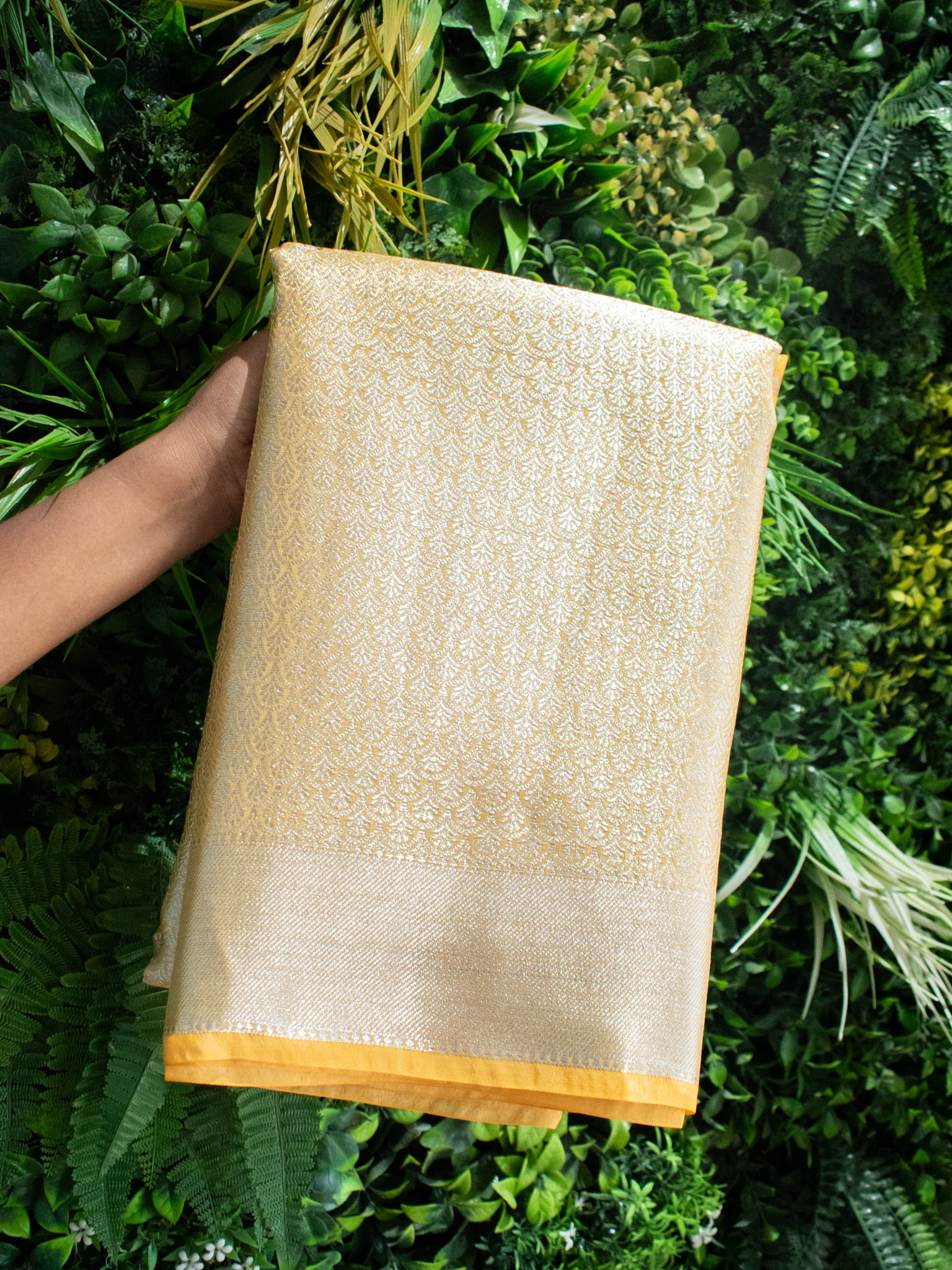 Banarasi Tissue Saree With Golden Weaving - Gold
