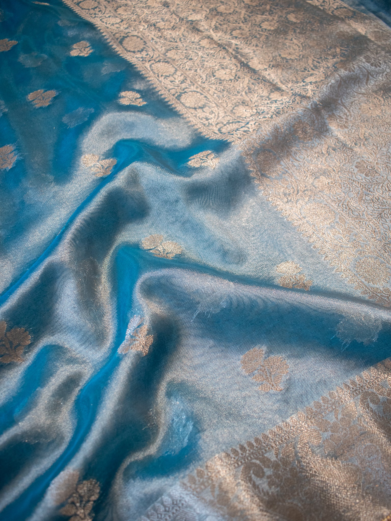 Banarasi Tissue Saree With Buti Weaving & Lace Border - Blue