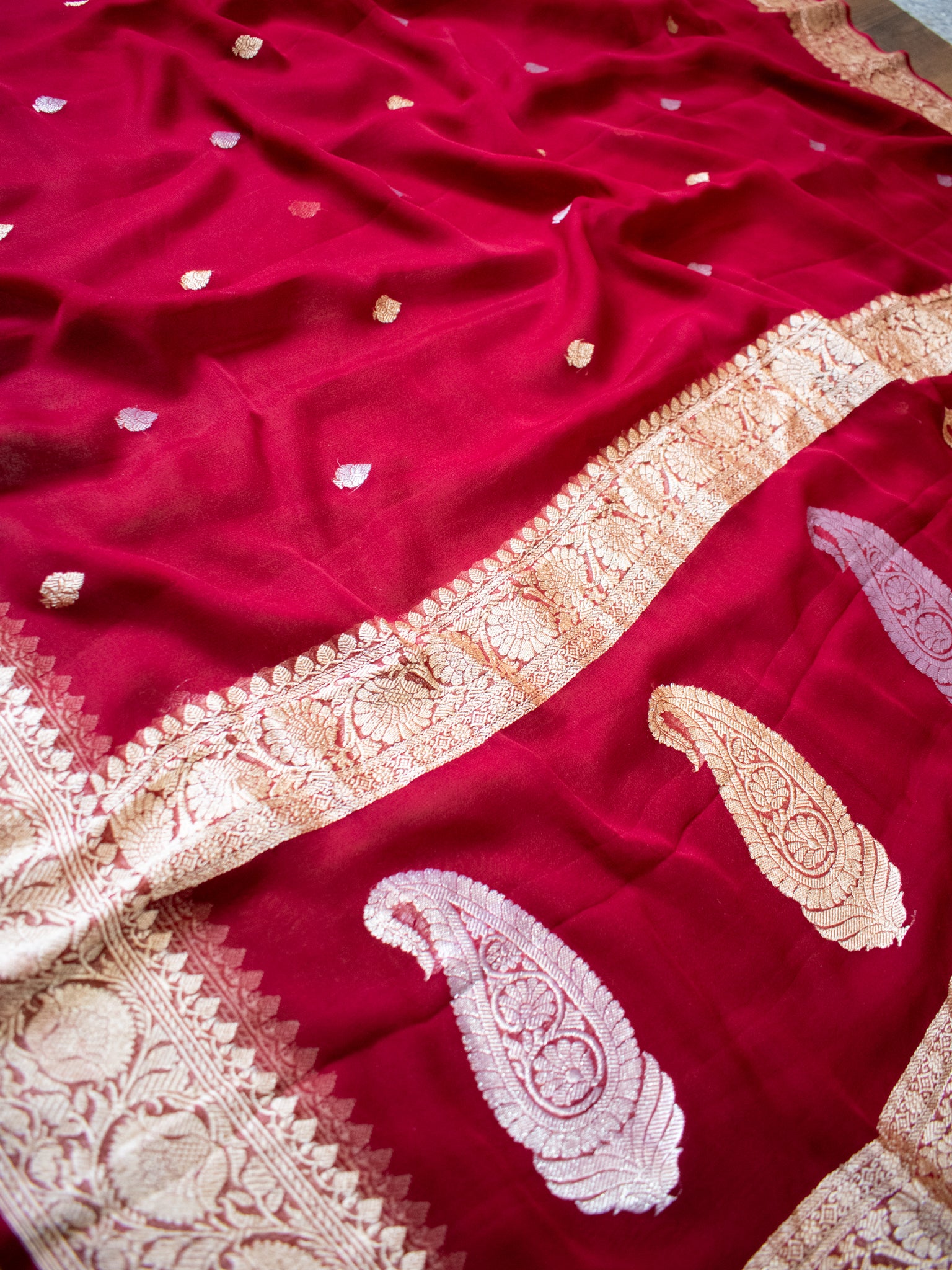 Banarasi Pure Khaddi Georgette Saree With Sona Rupa Zari Buti Weaving- Maroon