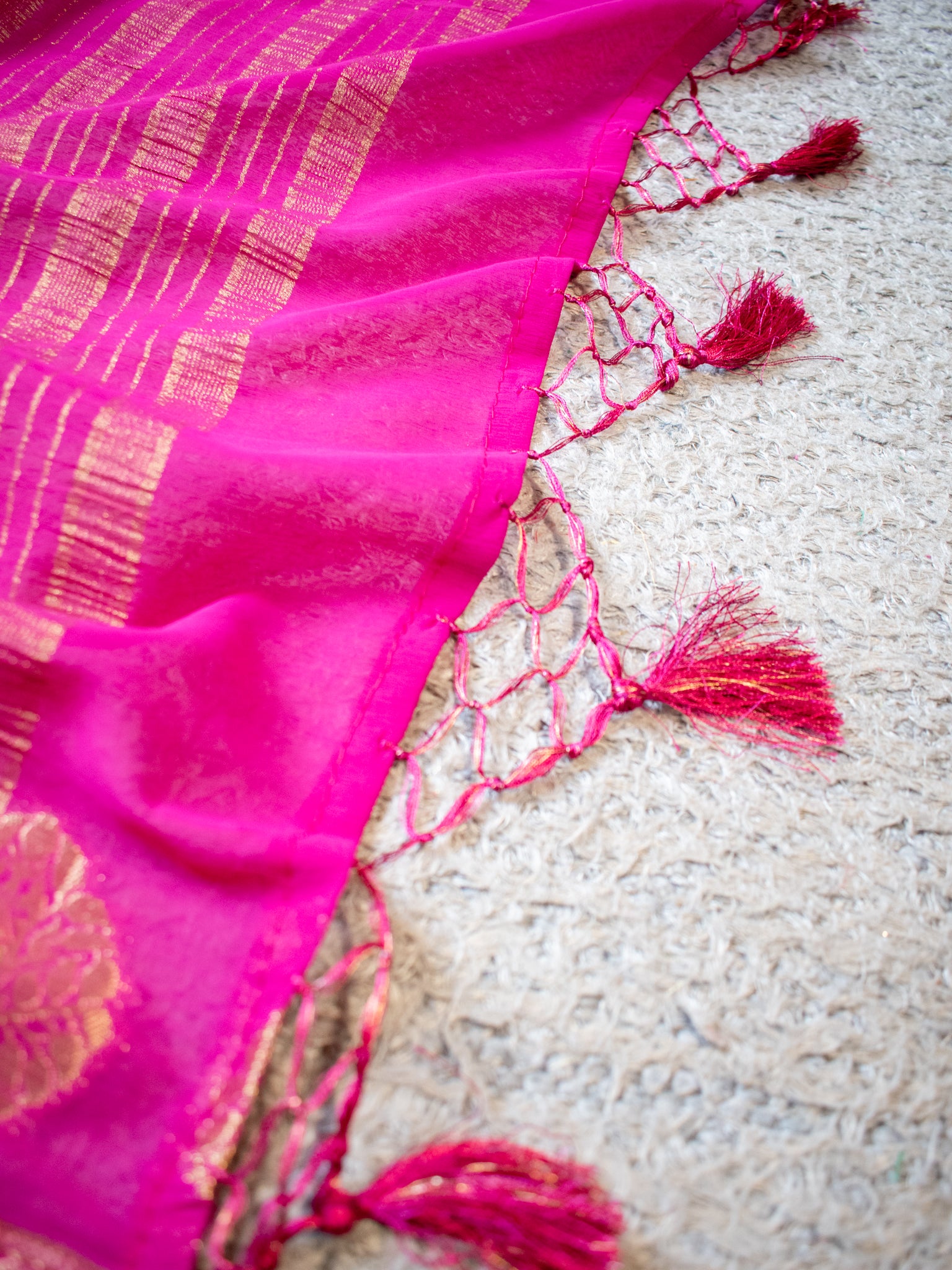 Banarasi Pure Georgette Saree With Zari & border- Magenta