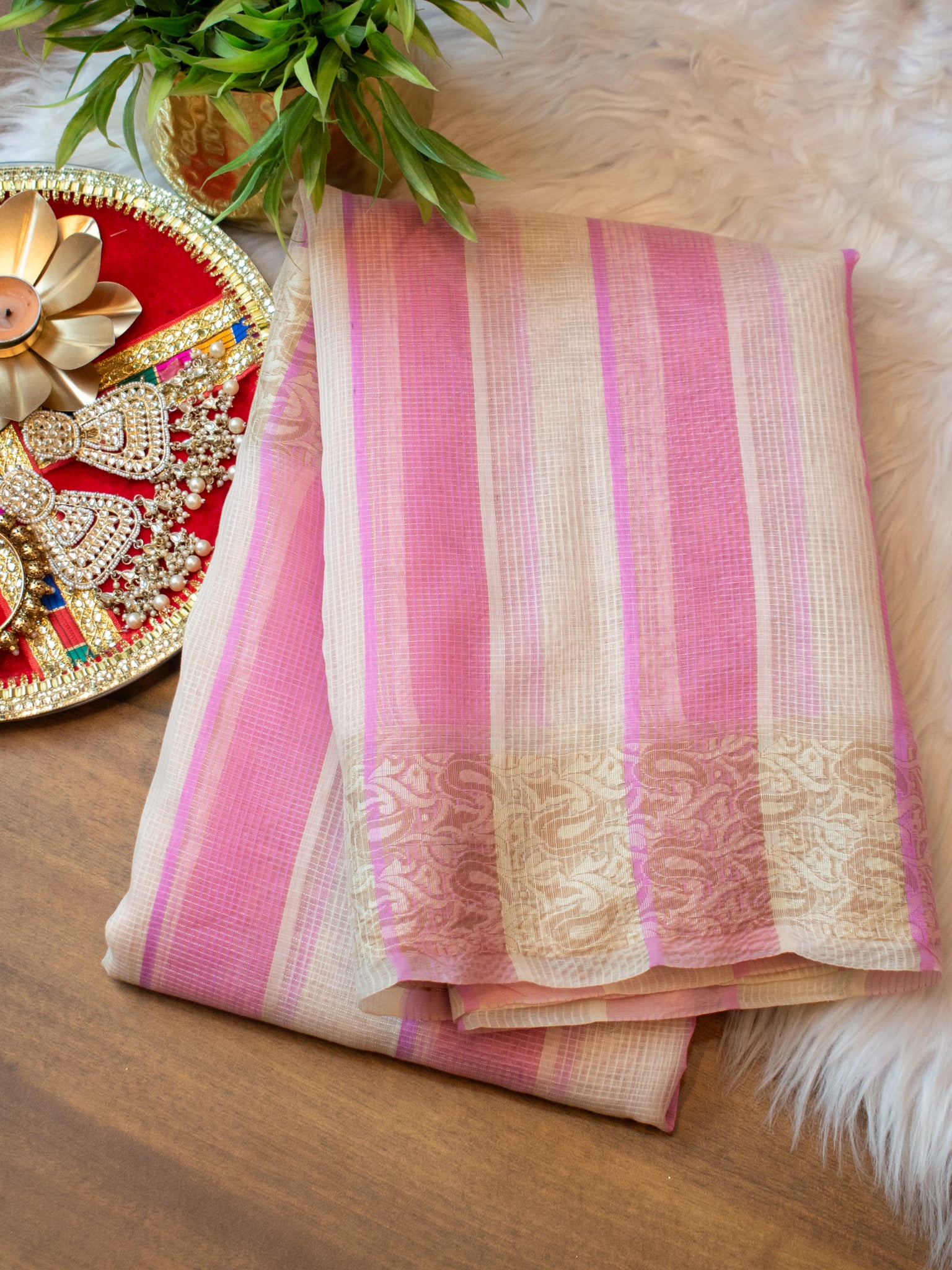 Banarasi Kota Check Saree with Resham Weaving Border- Pink