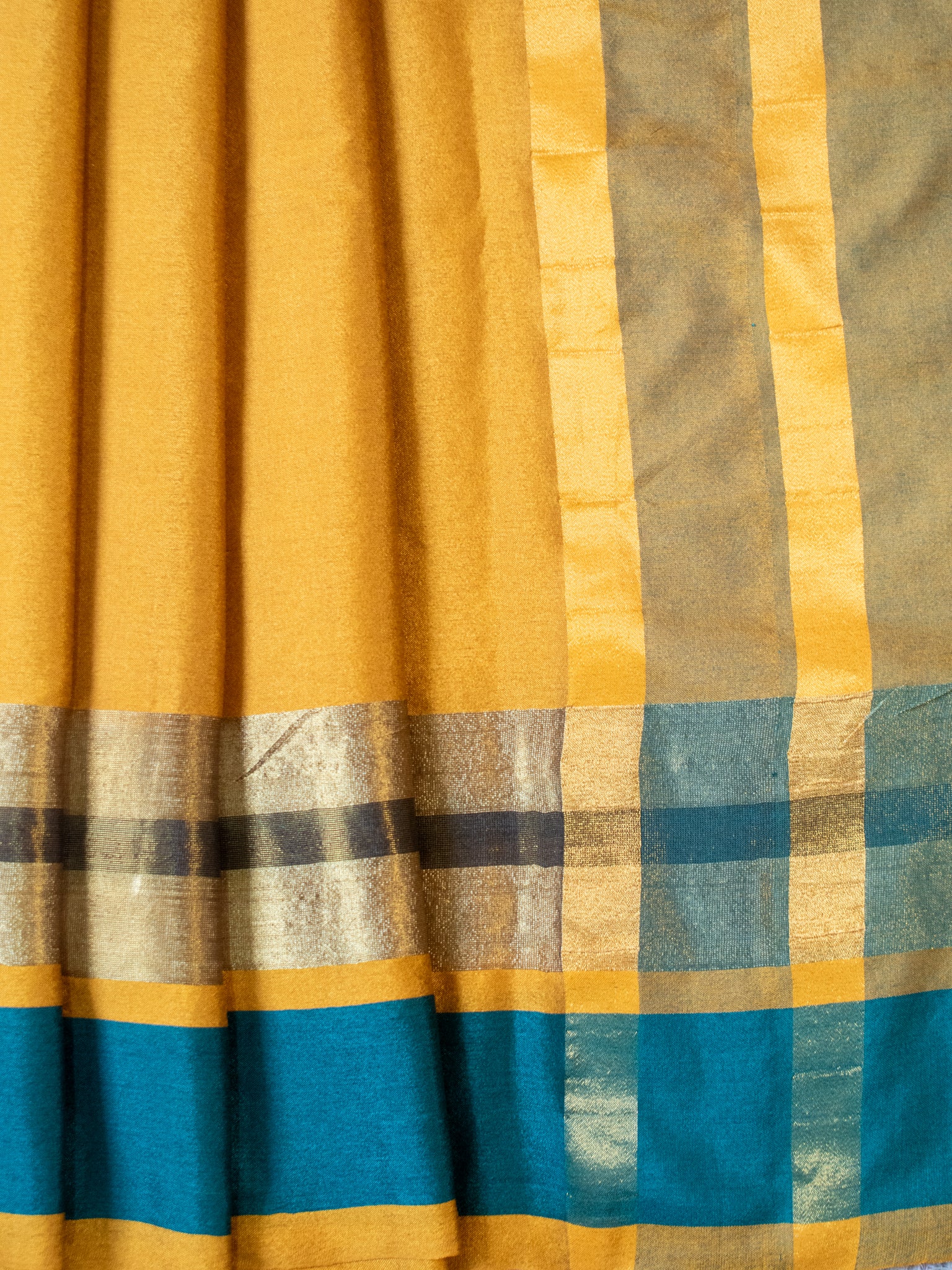 Banarasi Plain Silk Saree With Contrast Border - Yellow