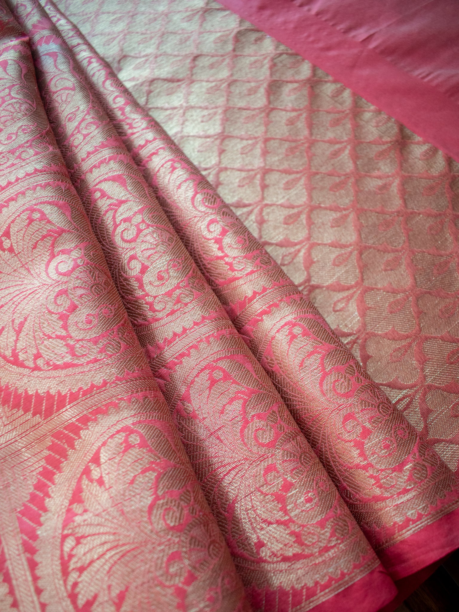 Banarasi Kora Muslin Half & Half Saree With Tanchoi Weaving -Beige & Red