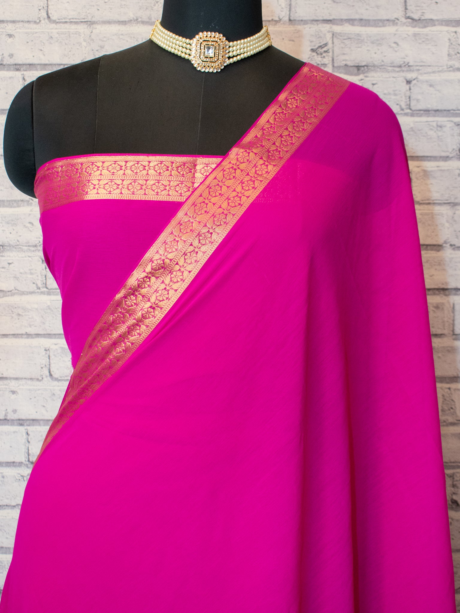 Banarasi Pure Georgette Saree With Zari & border- Magenta