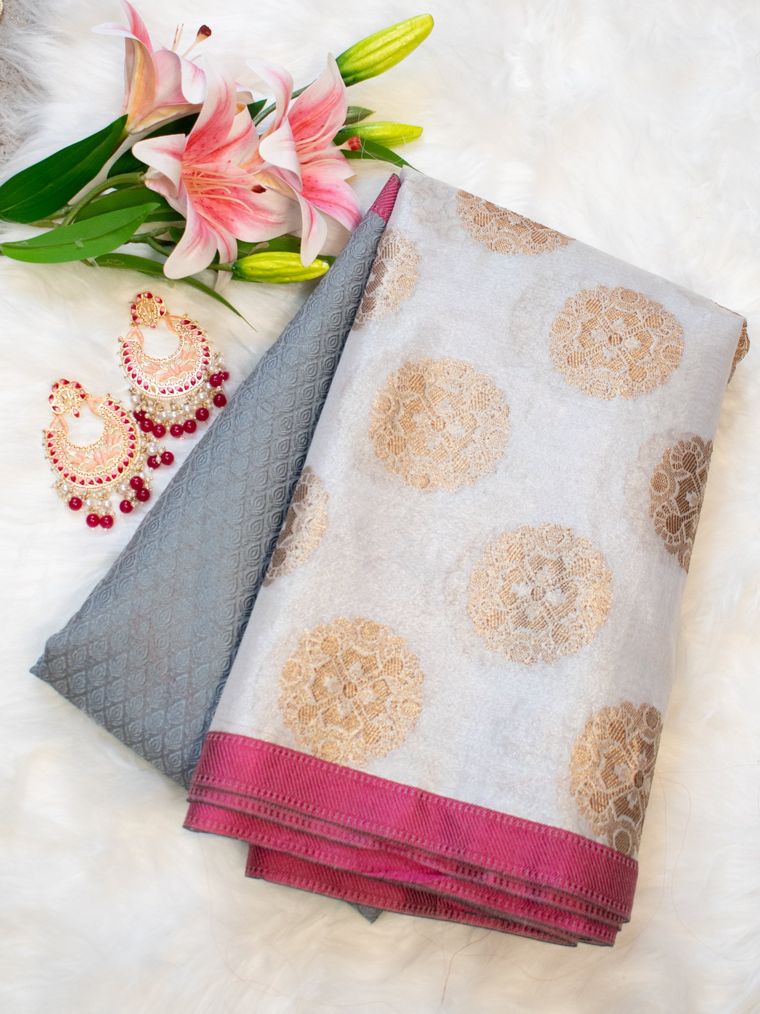 Banarasi Cotton Silk Saree With Skirt Border -Grey