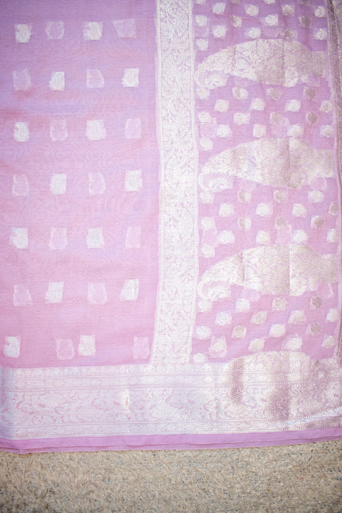 Banarasi Semi Chiffon Saree Silver Zari Buti Weaving-Lavender