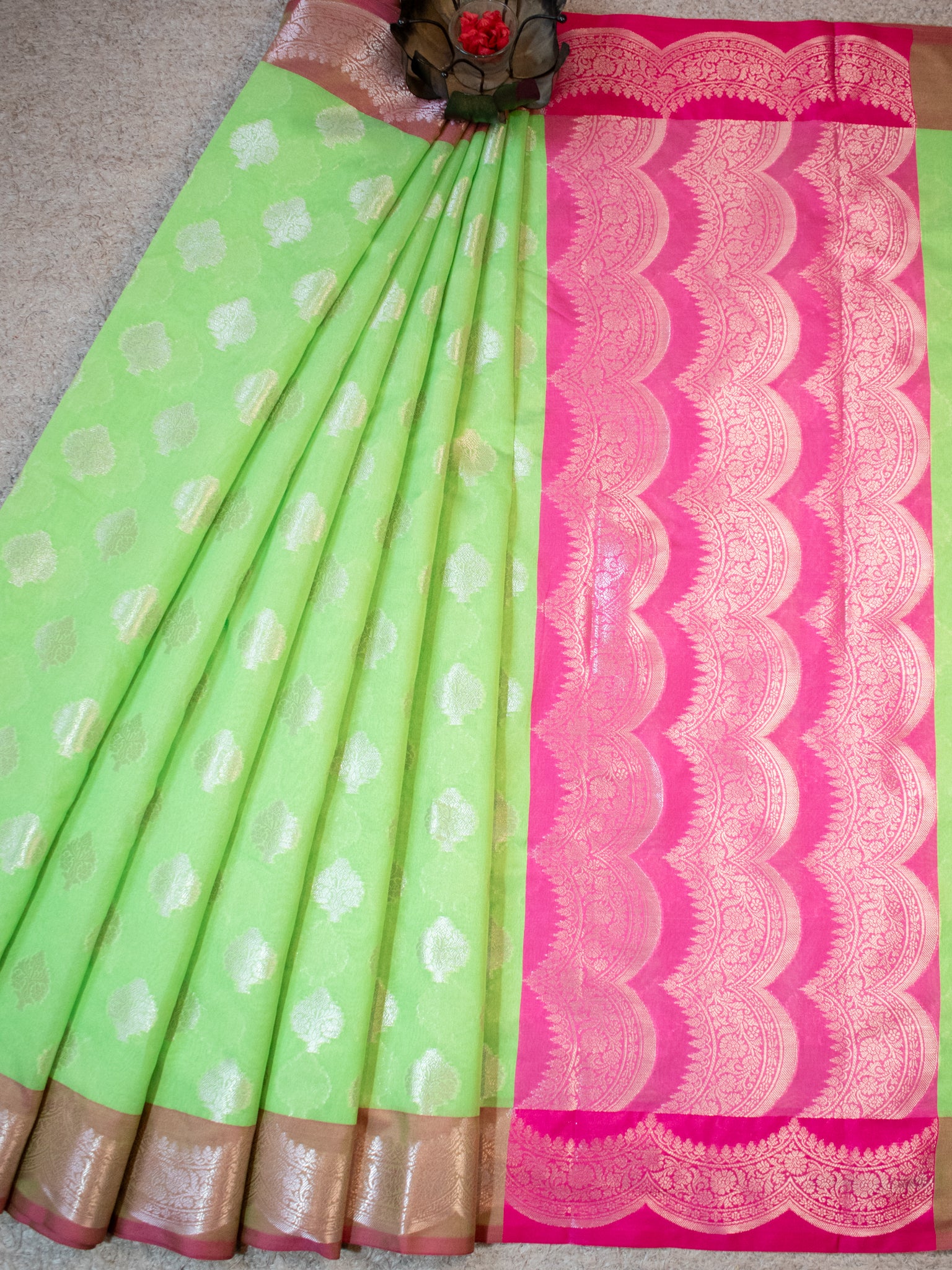 Banarasi Cotton Silk Saree With Buta & Contrast Border- Green