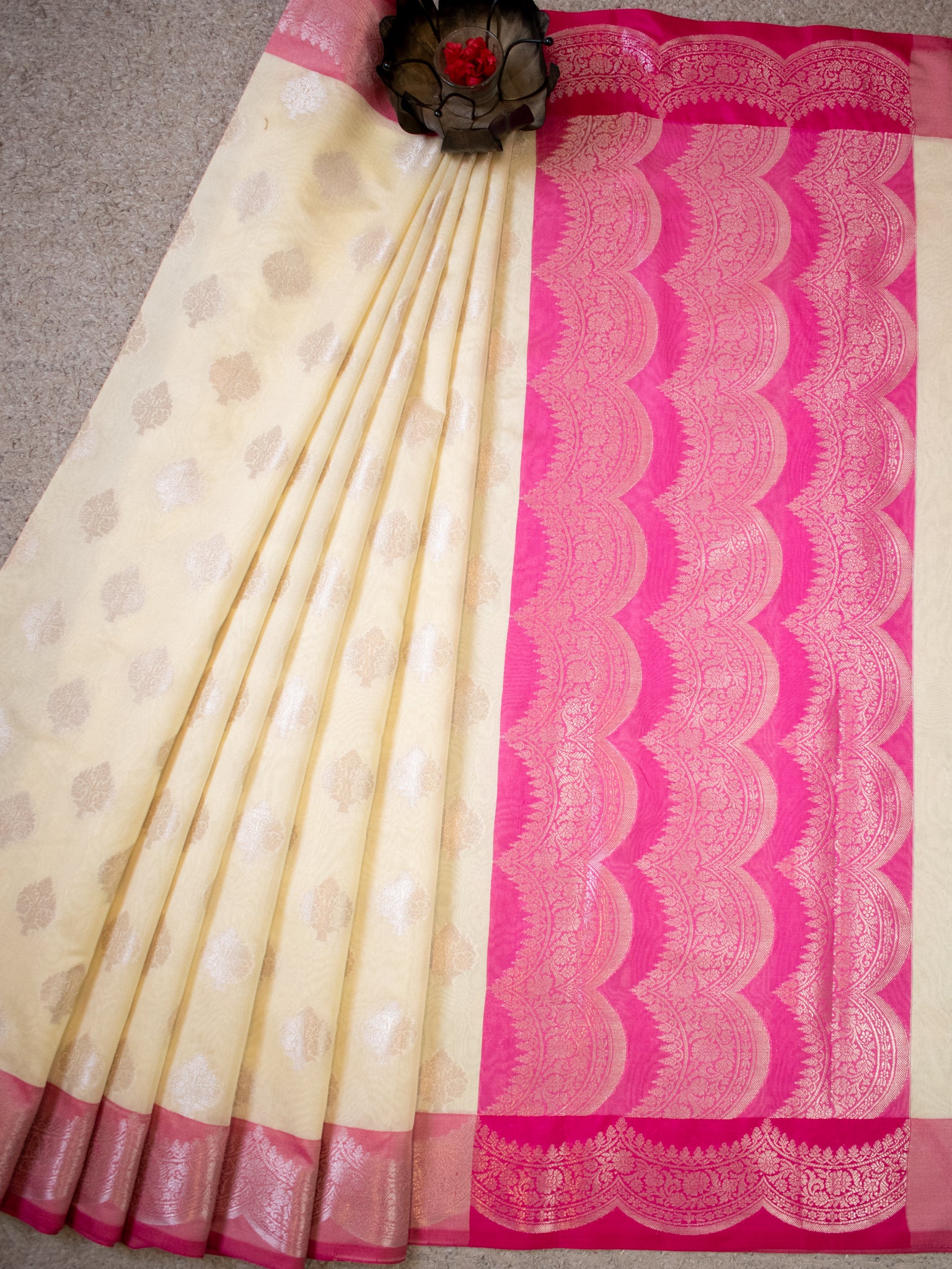 Banarasi Cotton Silk Saree With Buta & Contrast Border- Cream