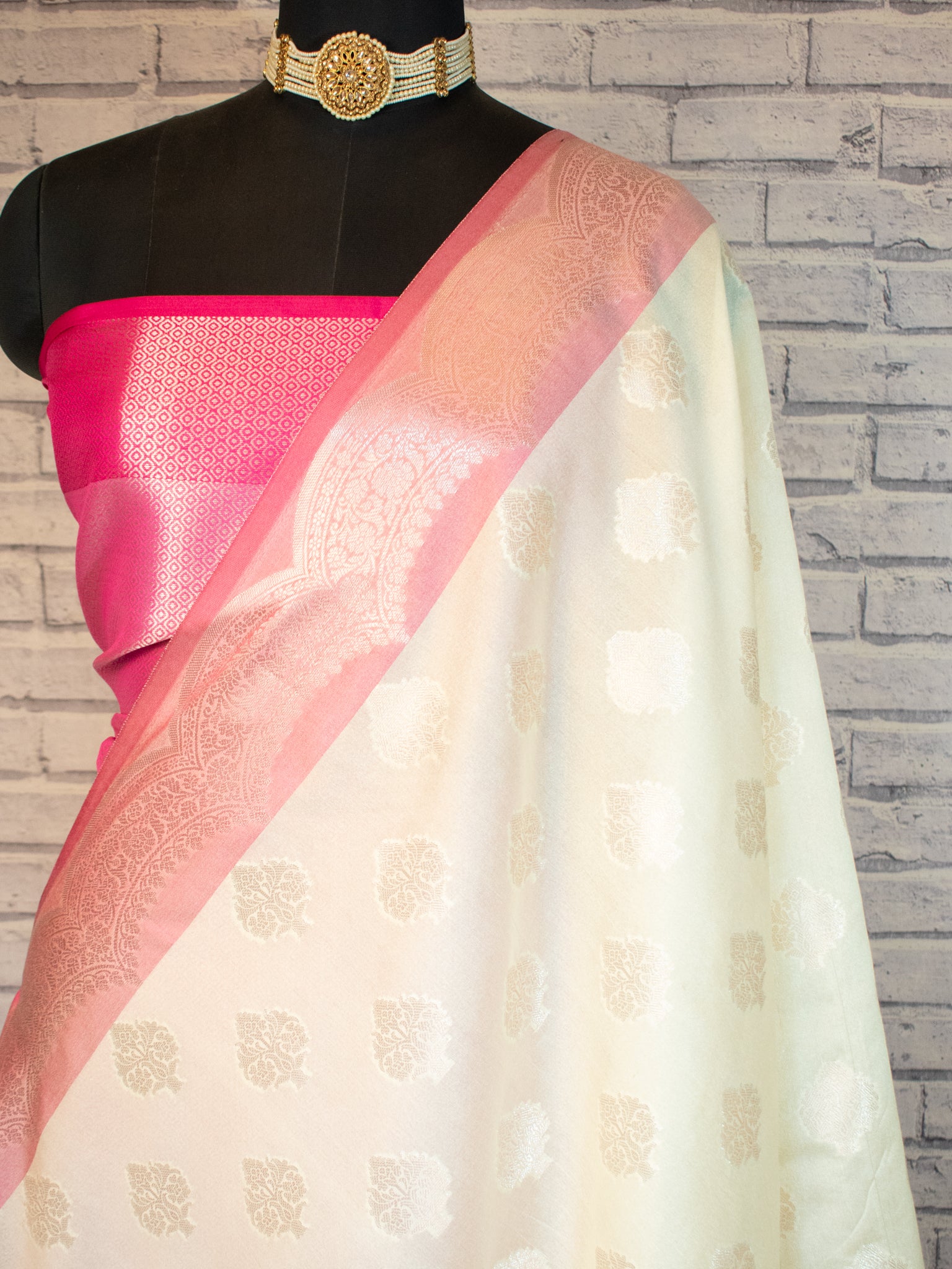 Banarasi Cotton Silk Saree With Buta & Contrast Border- Cream