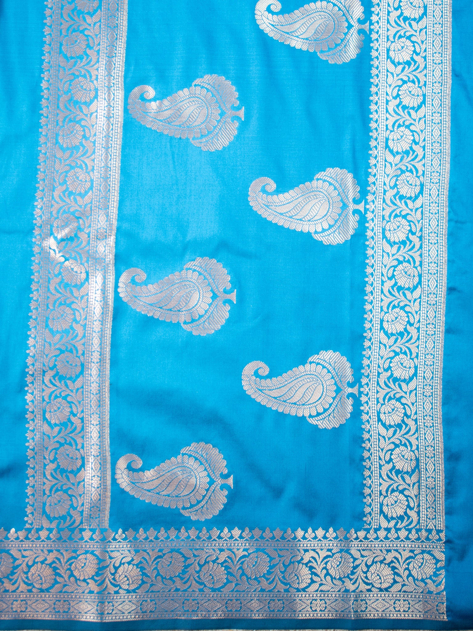 Banarasi Semi Silk Saree With Buti Zari Weaving & Border - Blue