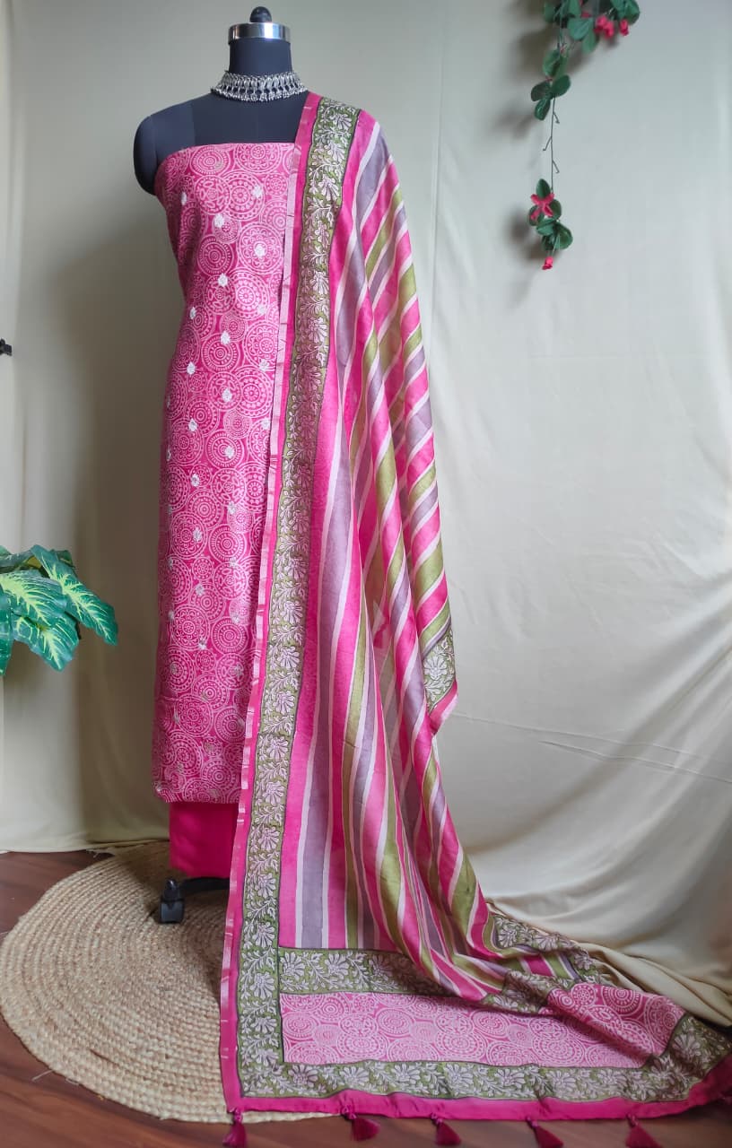 Digital Print salwar kameez fabric in resham work (Pink)