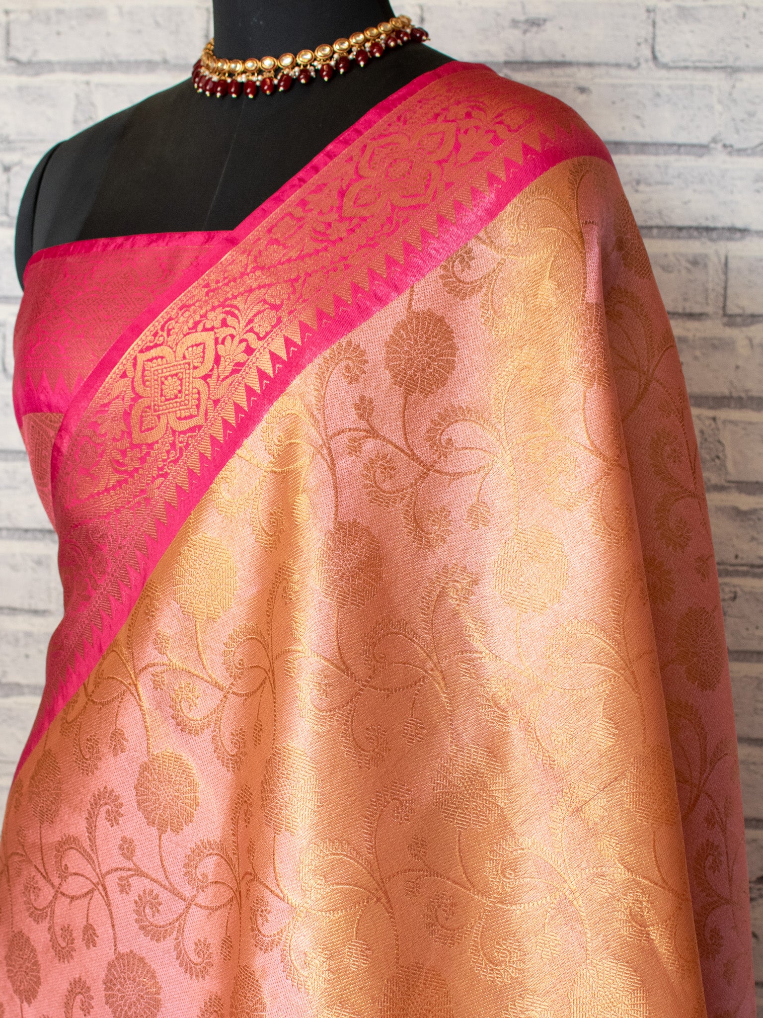 Banarasi Kora Muslin Saree With Copper Zari Weaving & Border-Peach & Gold