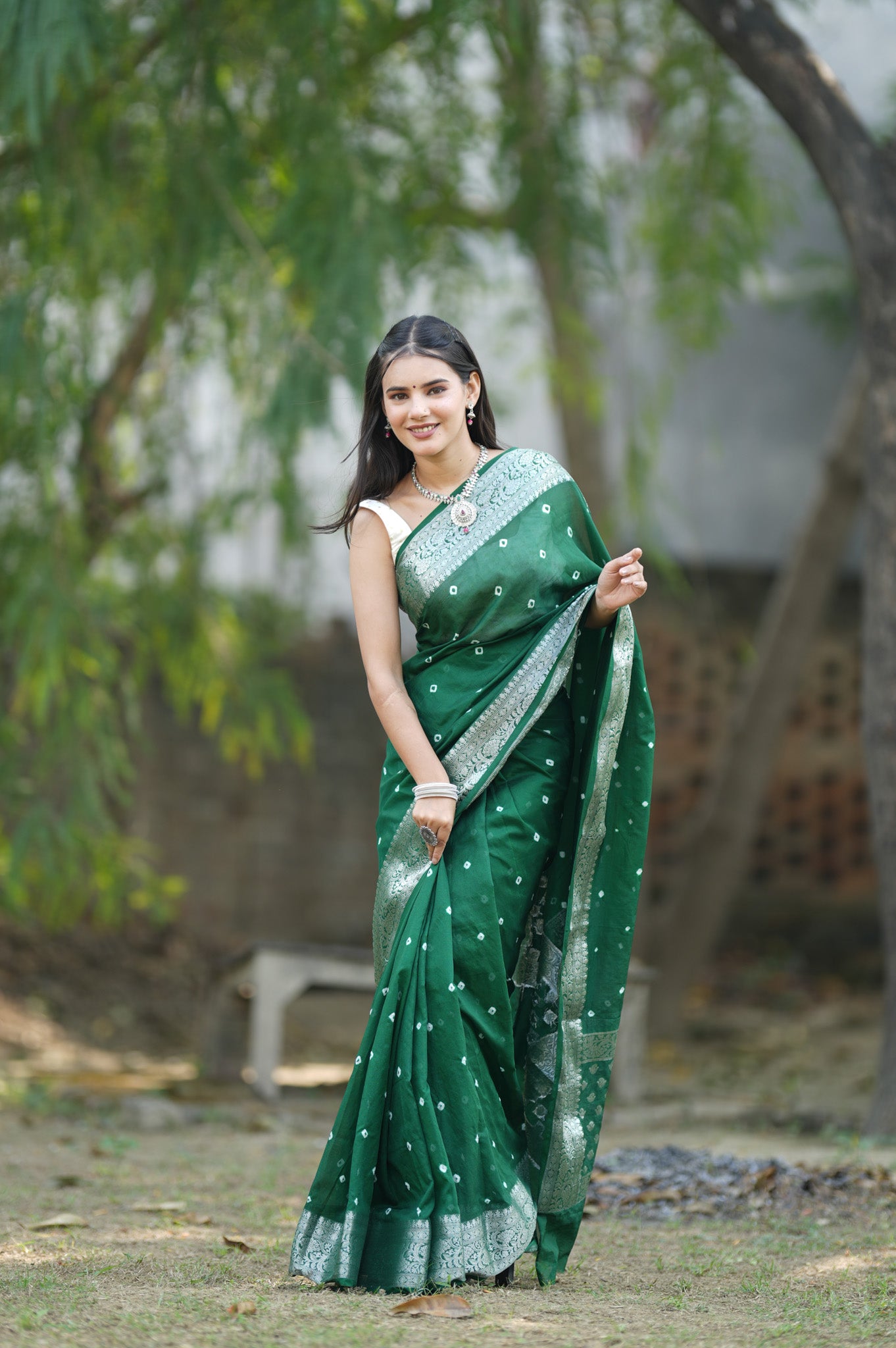 Banarasi Soft Cotton Saree With Silver Zari Border-Green