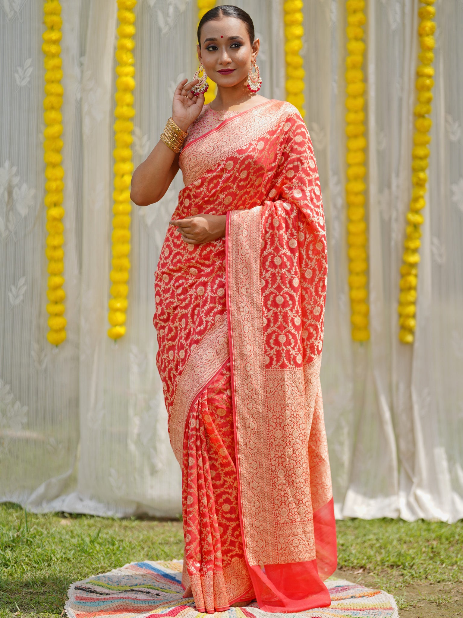 Banaras Pure Georgette Saree With Resham Floral Weaving- Peach