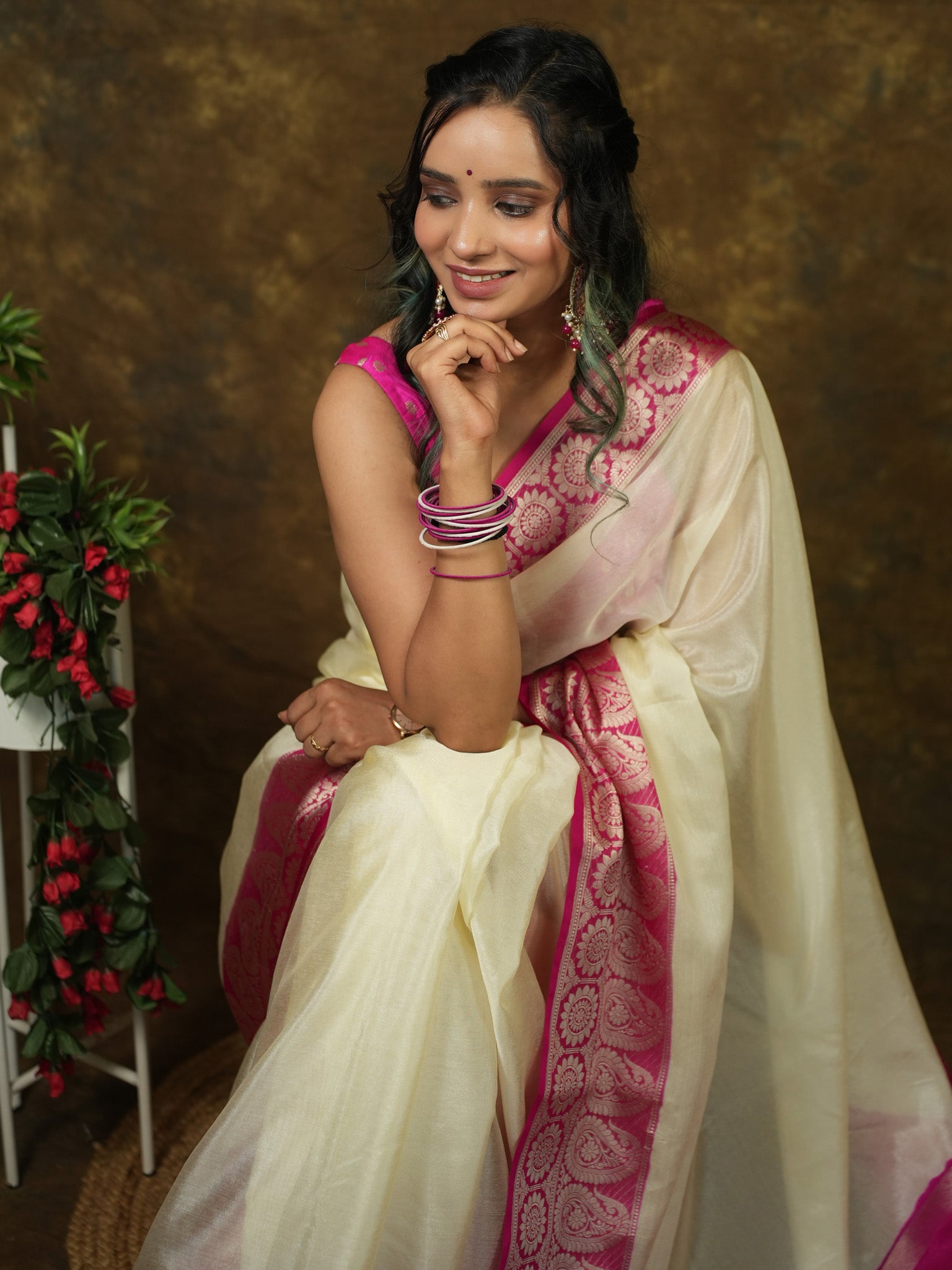 Banarasi Cotton Silk Saree With Silver Zari Weaving & Contrast Border-Off White