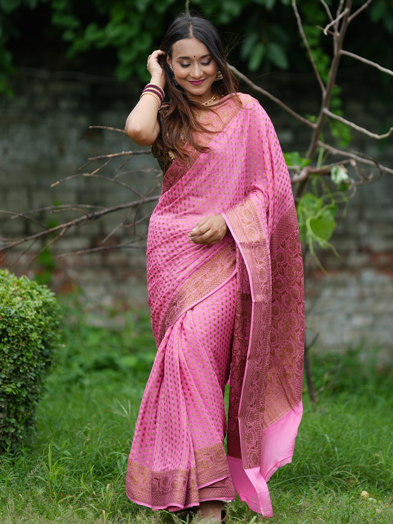 Banaras Pure Georgette Saree With Resham Weaving-Pink