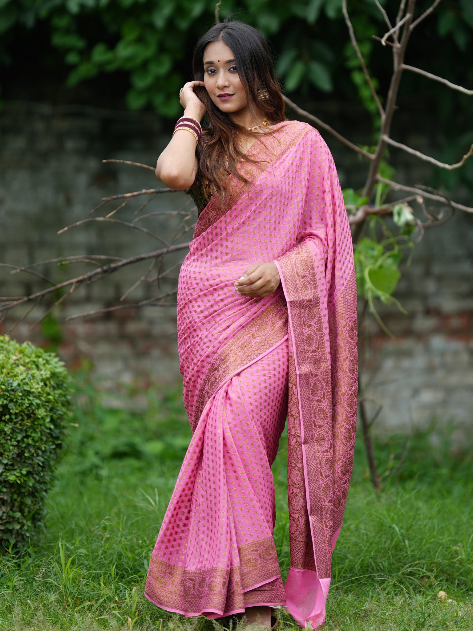 Banaras Pure Georgette Saree With Resham Weaving-Pink