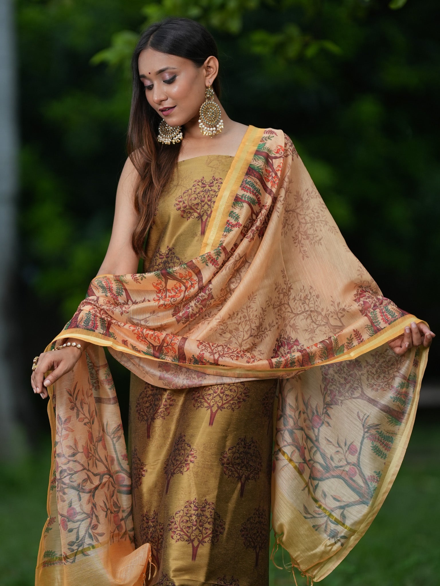 Banarasi Semi Silk Salwar Kameez Fabric With Floral Printed Dupatta-Green