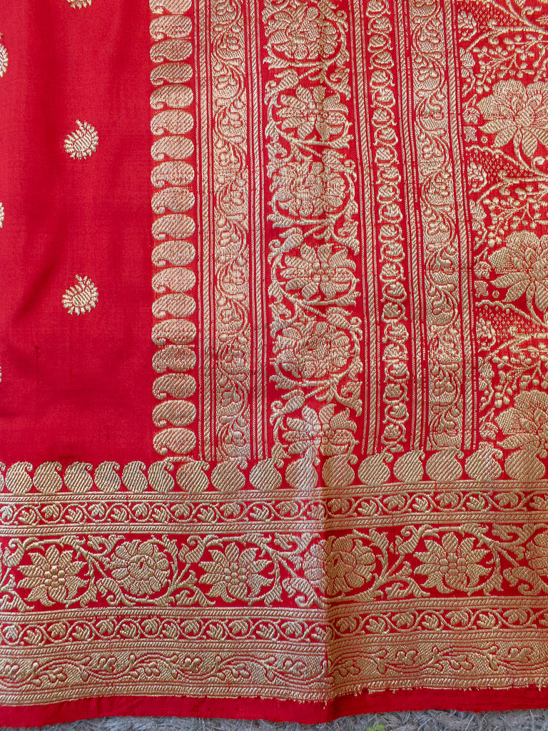 Banarasi Pure Katan Silk Saree With Paisley Buti Weaving & Border-Red