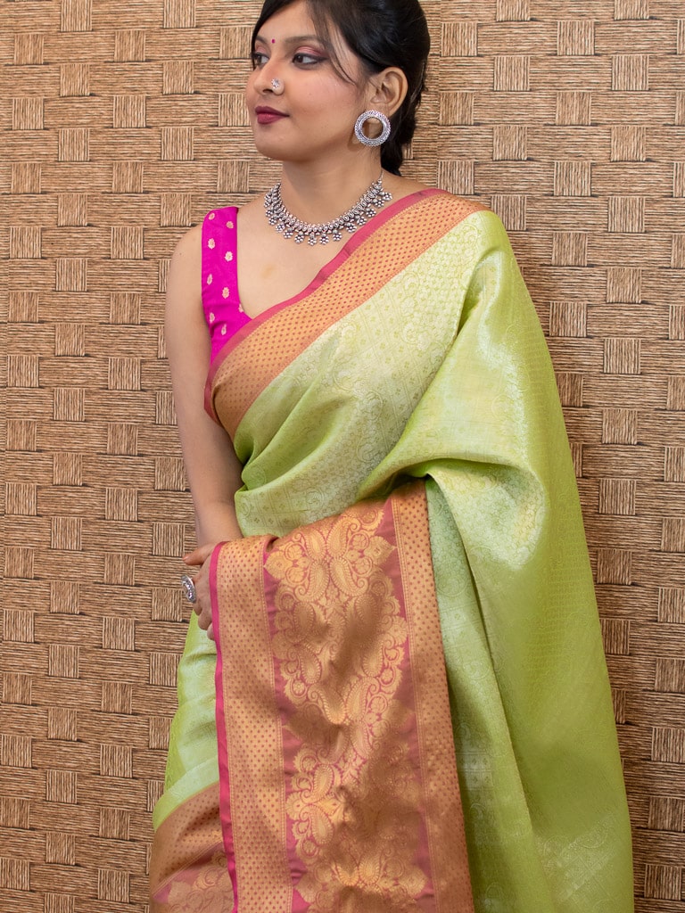 Banarasi Kora Muslin Saree With Tanchoi Weaving Contrast Border-Parrot Green