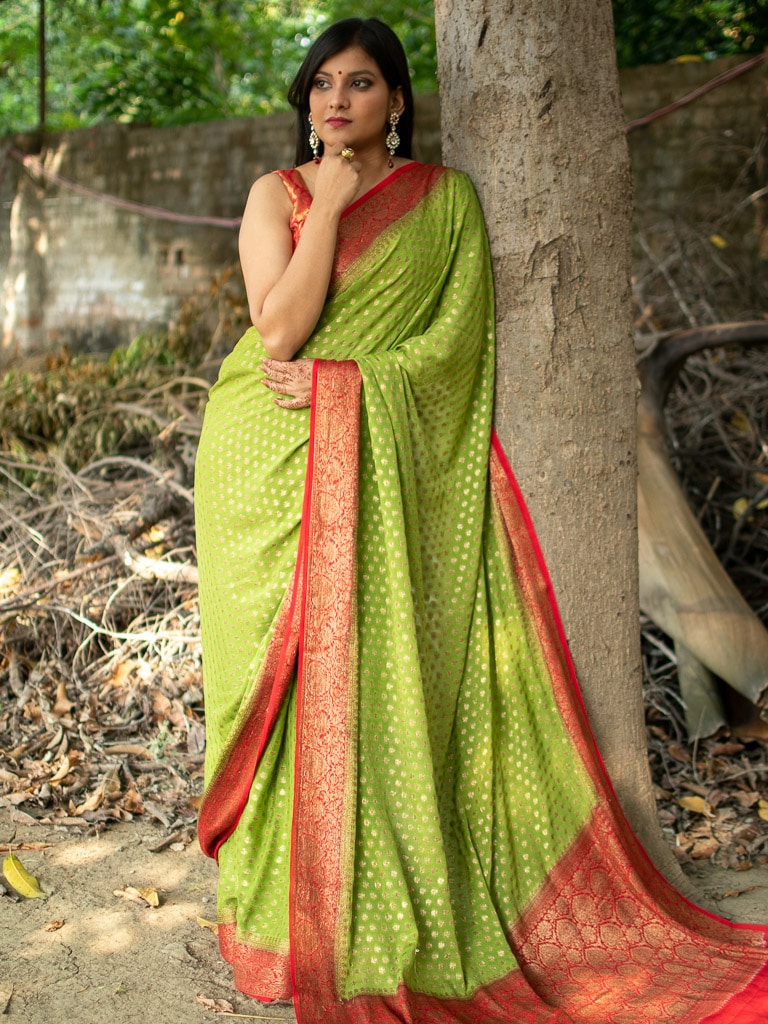 Banarasi Pure Georgette Saree With Antique Zari Buti Weaving & Contrast Border-Green & Red