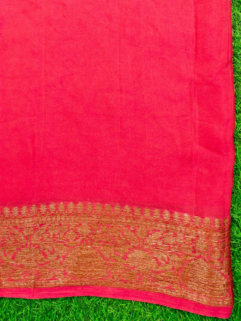 Banarasi Pure Georgette Saree With Antique Zari Buti Weaving & Contrast Border-Green & Red