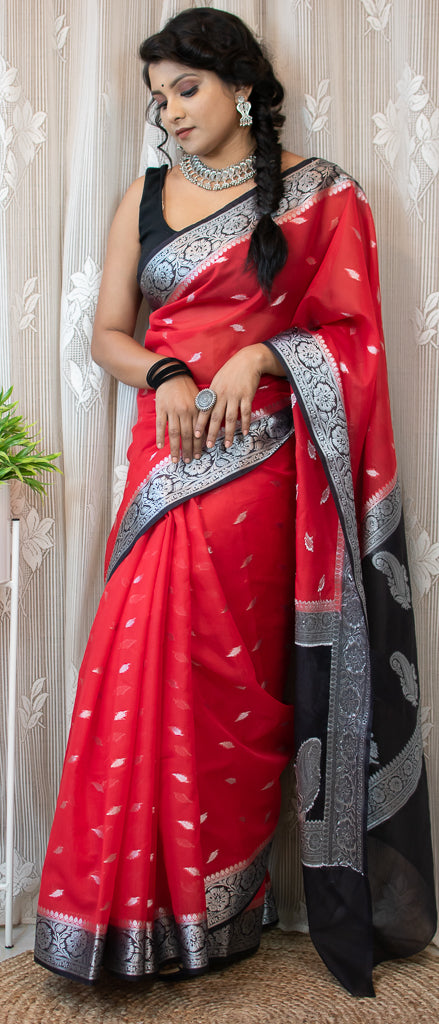 Banarasi Semi Silk Saree With Silver Zari Weaving & Contrast Border-Red