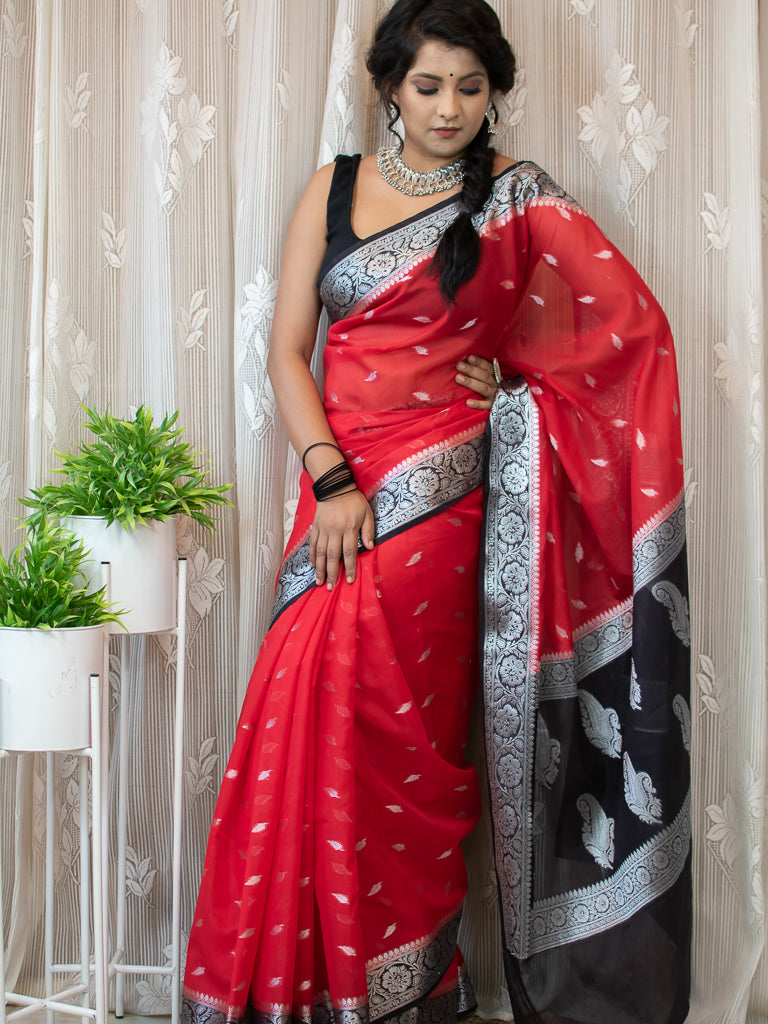 Banarasi Semi Silk Saree With Silver Zari Weaving & Contrast Border-Red