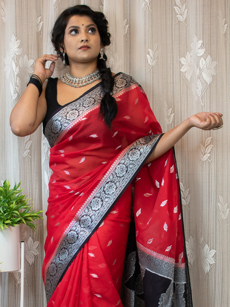 Banarasi Semi Silk Saree With Silver Zari Weaving & Contrast Border-Red