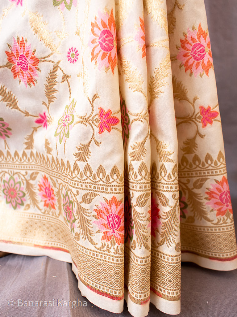 Banarasi Art Katan Silk Saree With Meena Jaal Weaving-Ivory White
