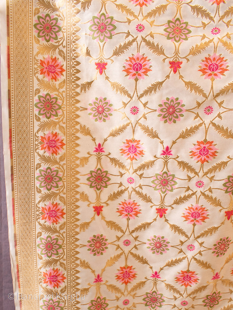 Banarasi Art Katan Silk Saree With Meena Jaal Weaving-Ivory White