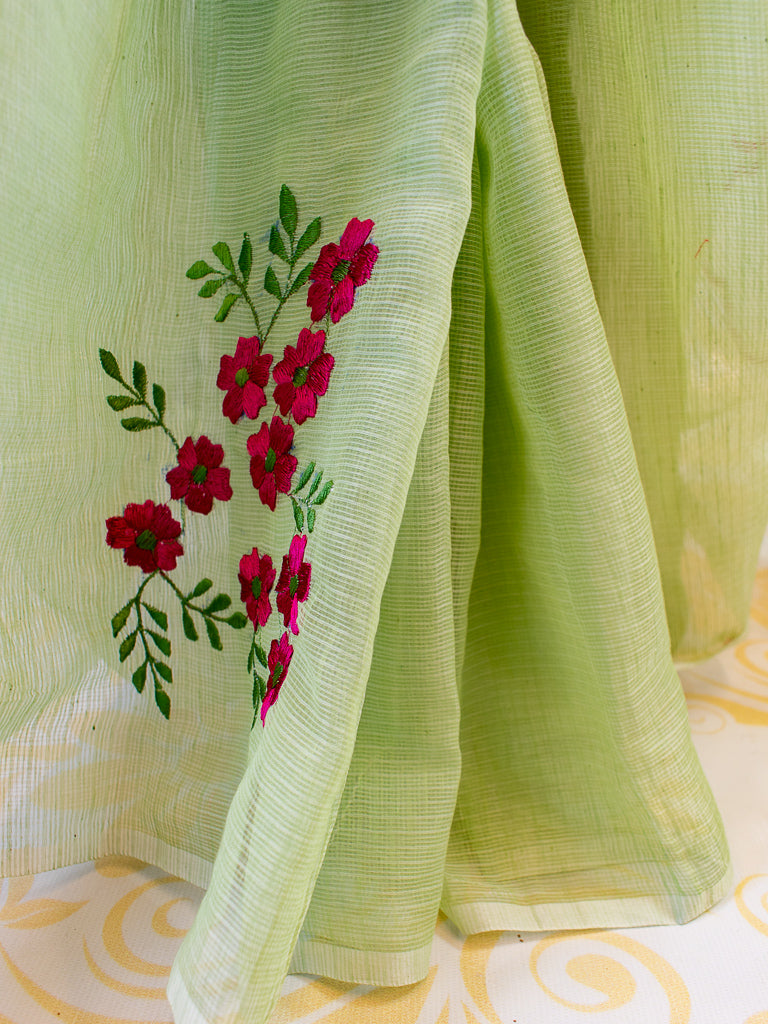Banarasi Kota Check Floral Embroidery Saree With Contrast Blouse-Pastel Green