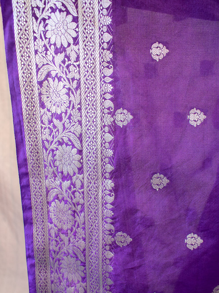 Banarasi Semi Silk Saree With Contrast Floral Weaving Border-Deep Purple