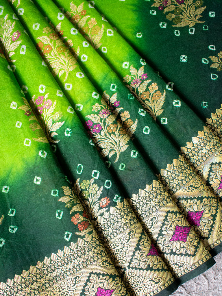 Banarasi Semi Silk Bandhini Saree With Zari Floral Weaving-Green